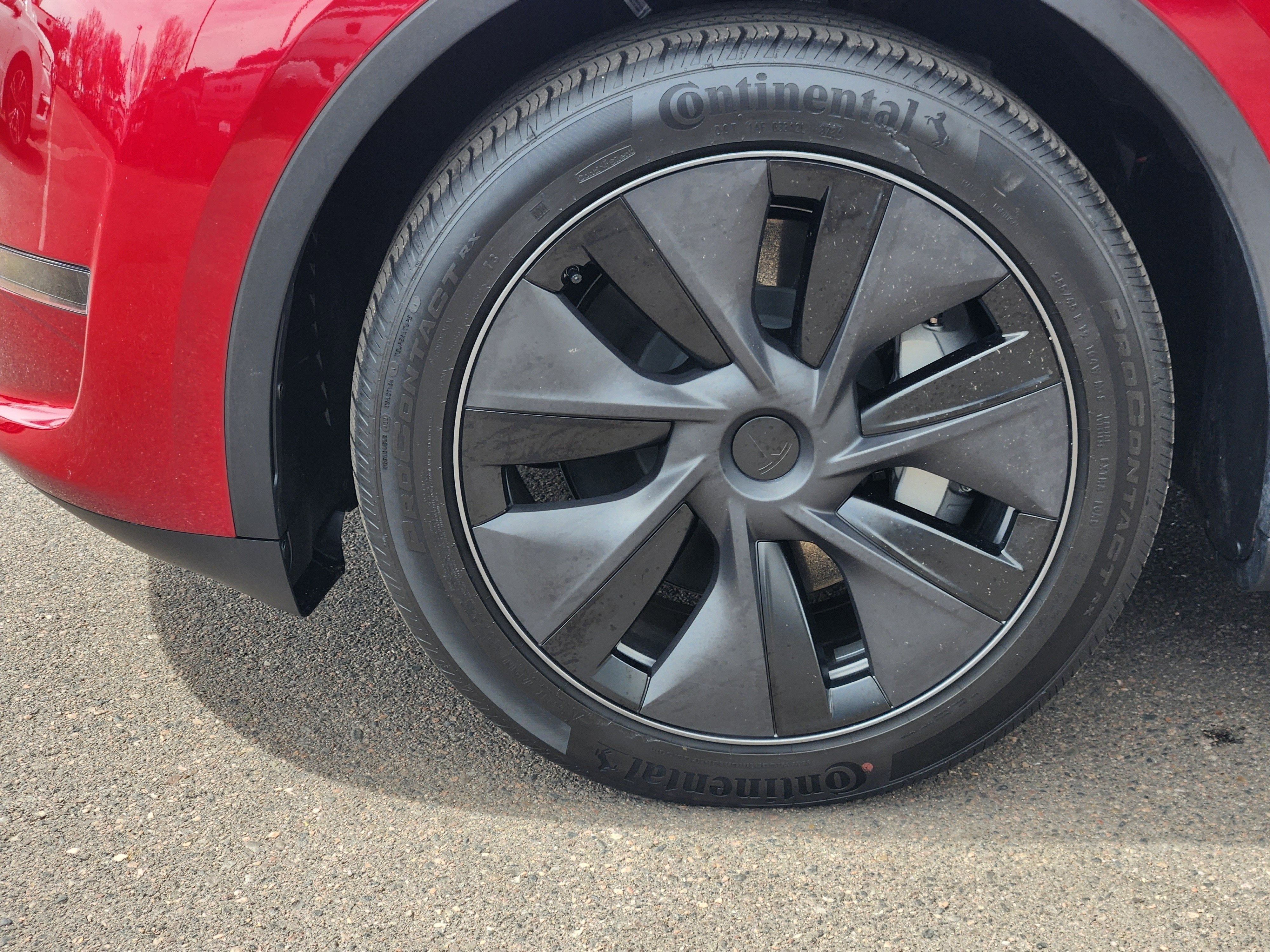 2025 Tesla Model Y Long Range