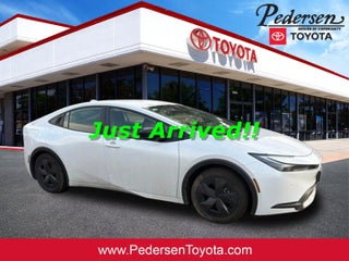 2025 Toyota Prius Plug-In Hybrid SE