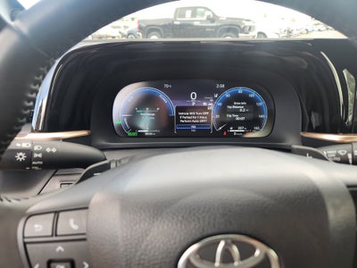 2023 Toyota Crown Platinum