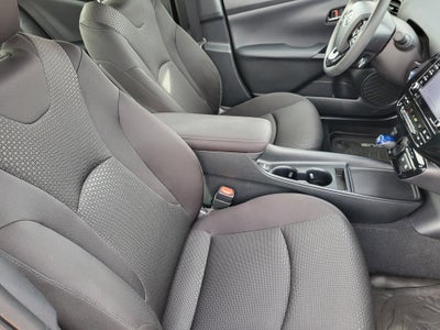 2021 Toyota Prius LE