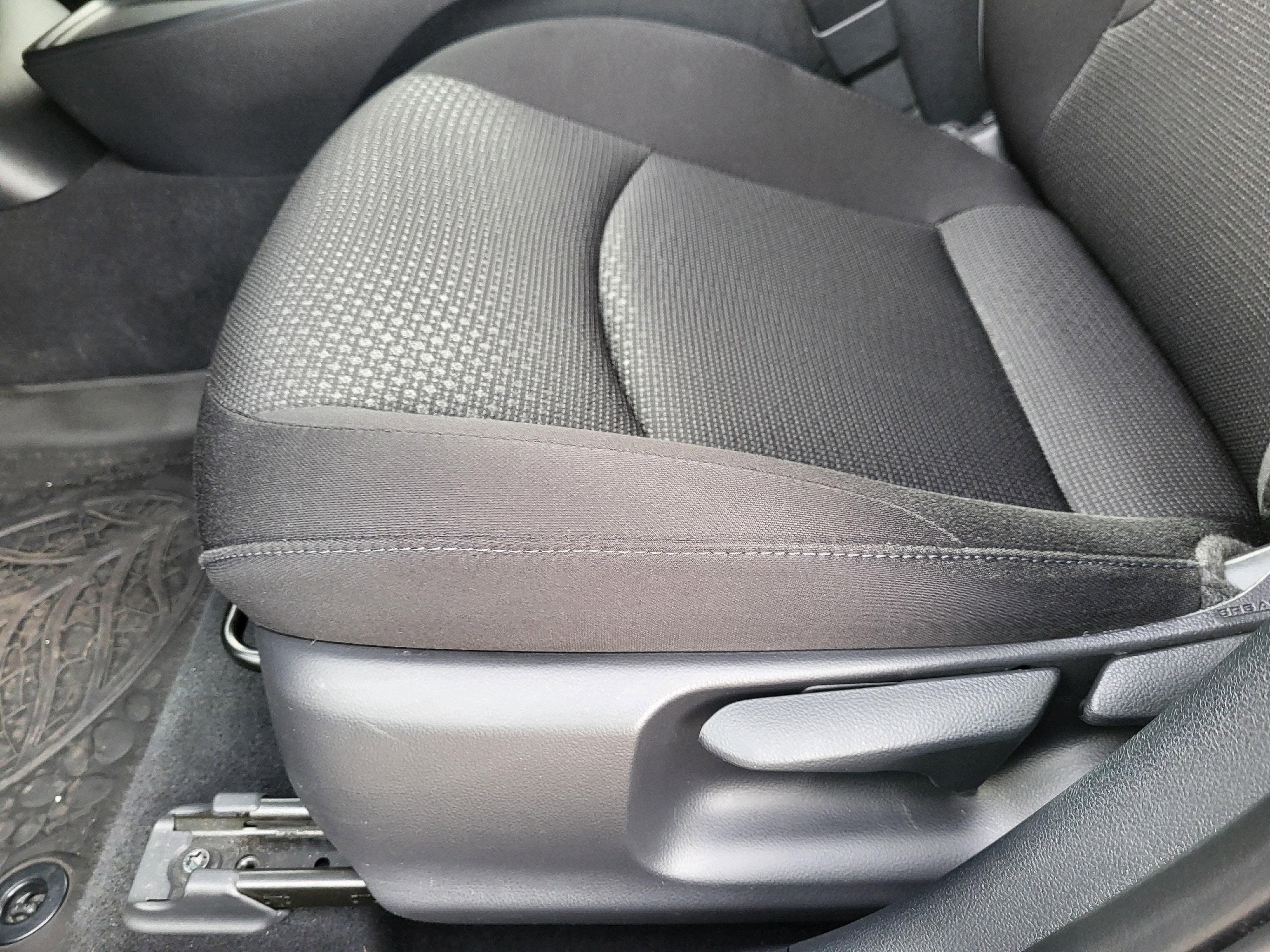 2021 Toyota Prius LE