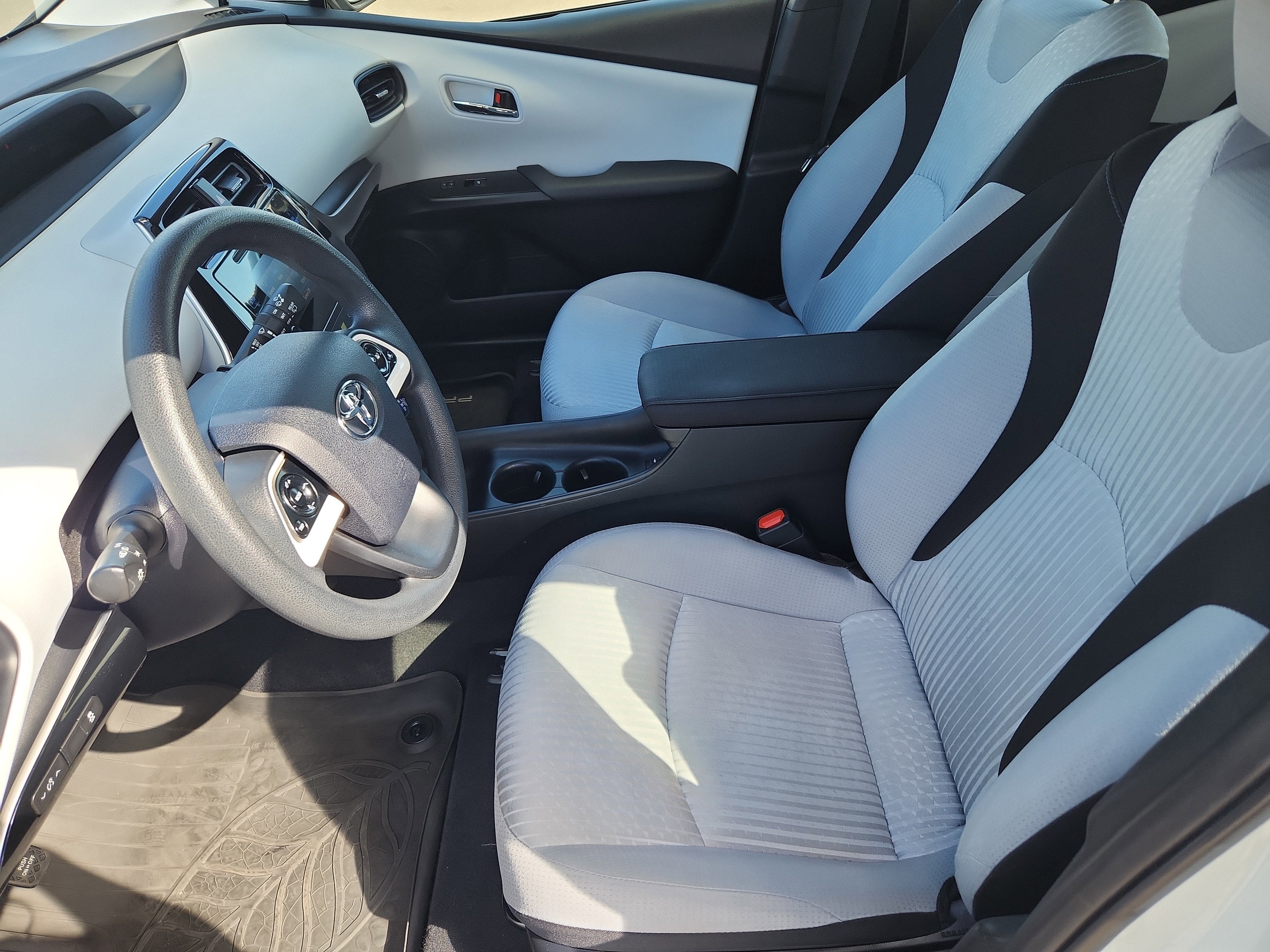 2016 Toyota Prius Two