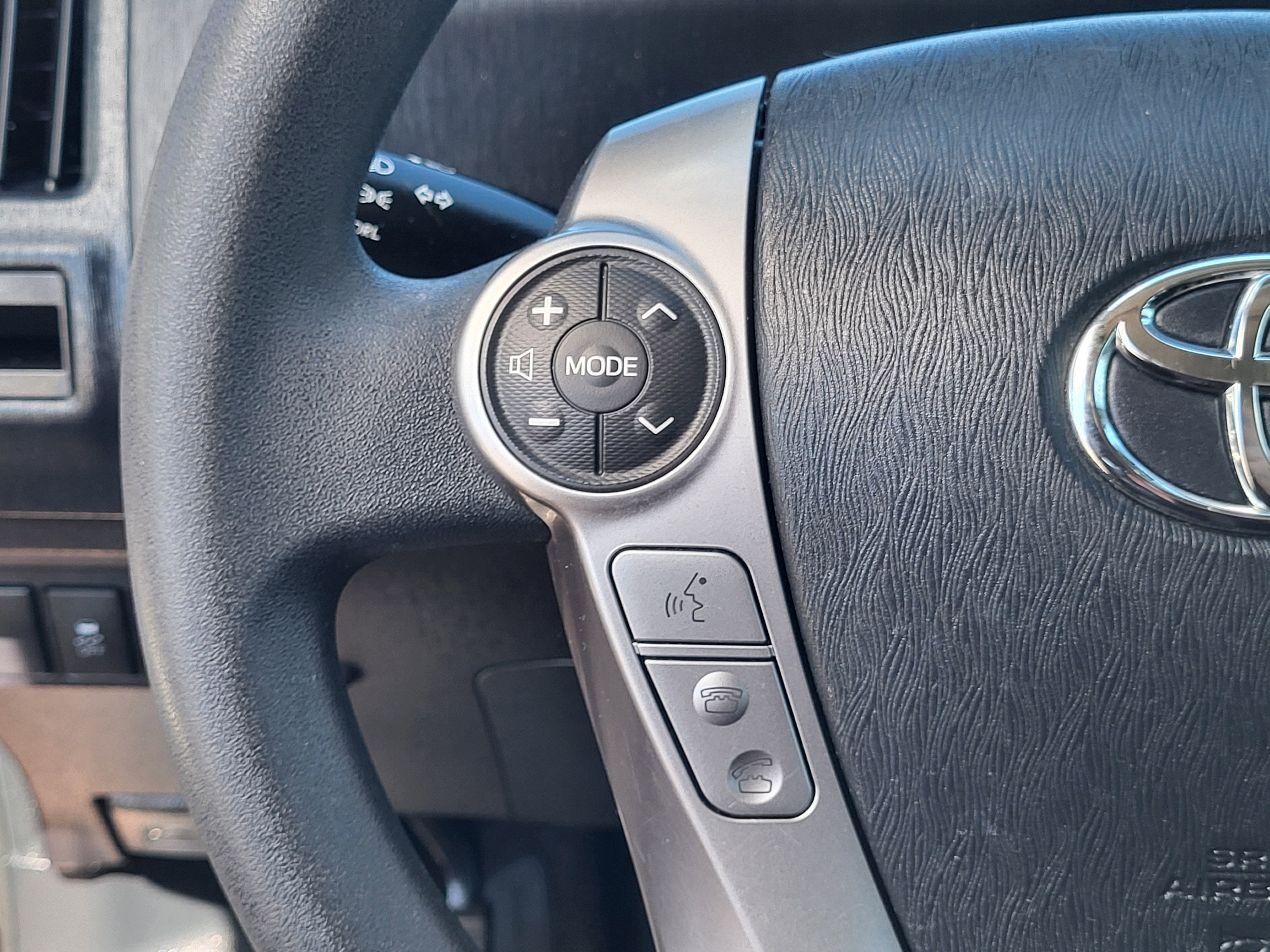 2015 Toyota Prius v Two