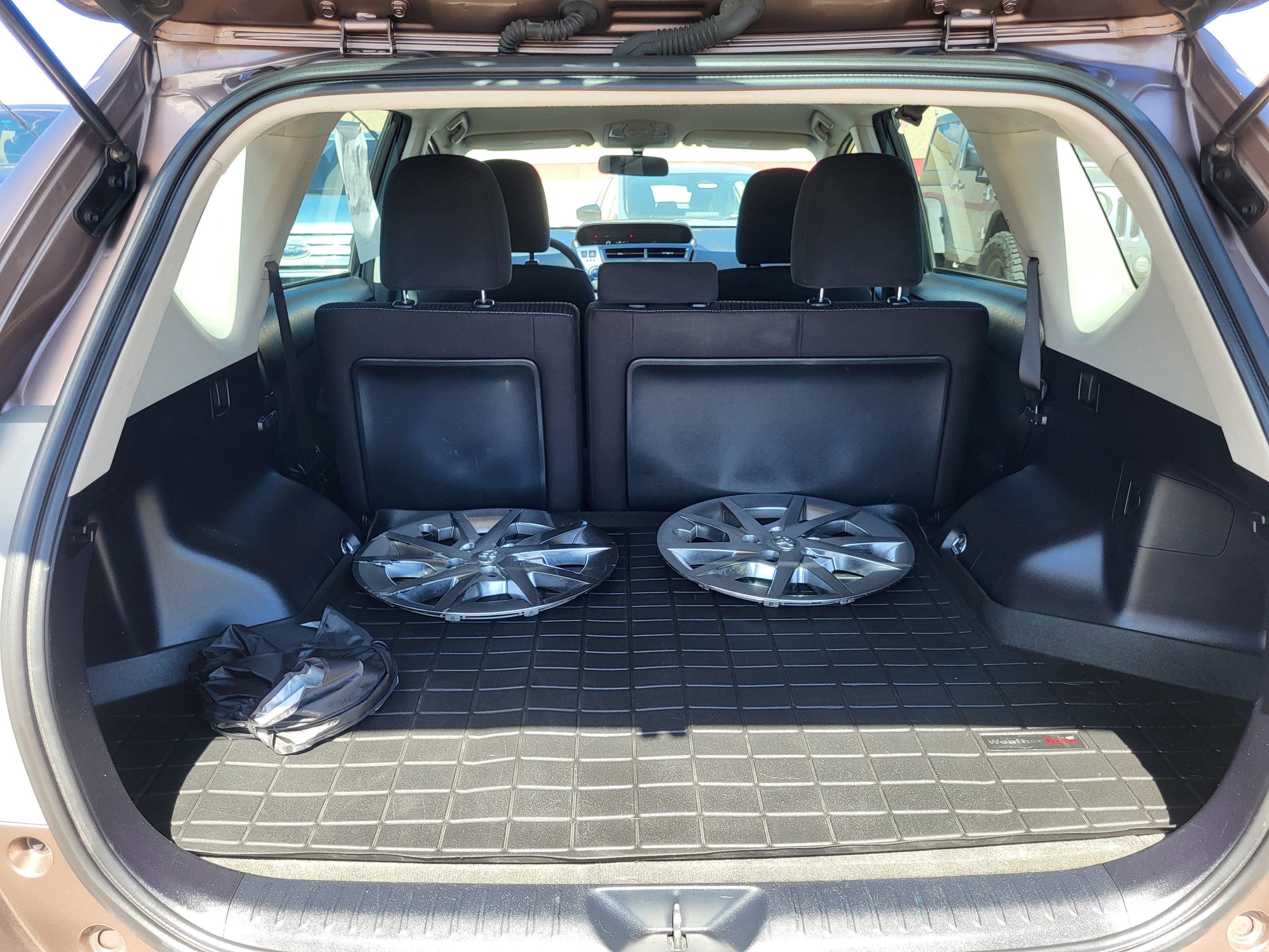 2015 Toyota Prius v Two