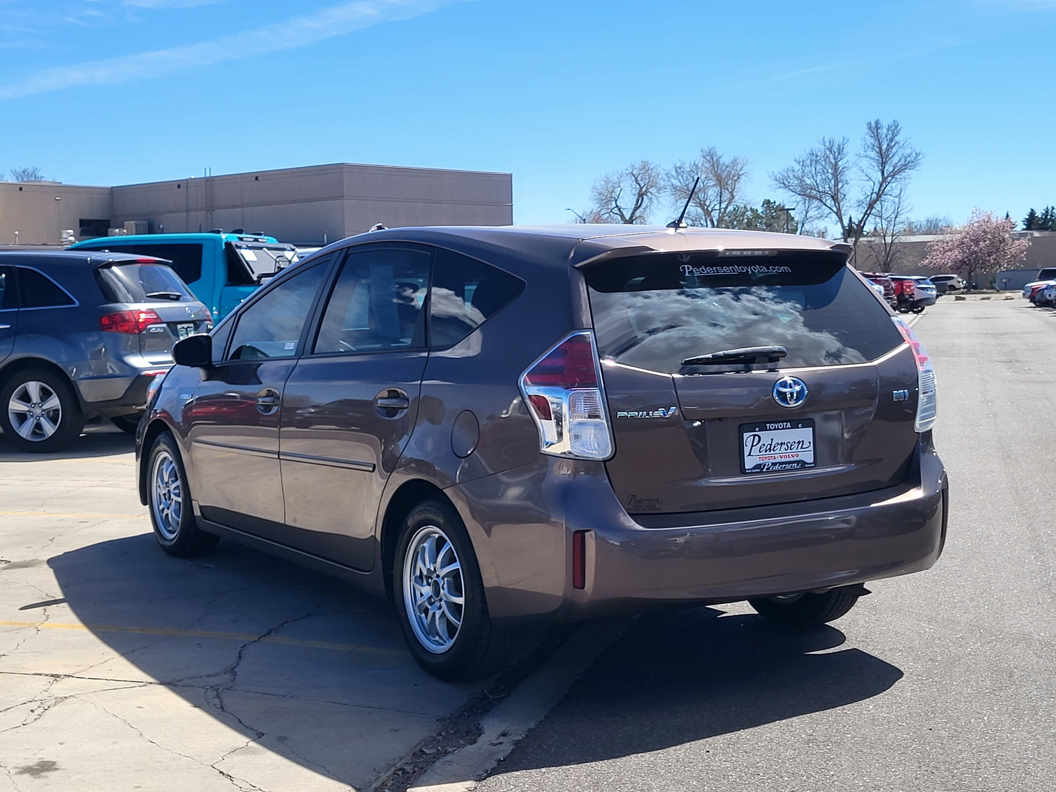 2015 Toyota Prius v Two