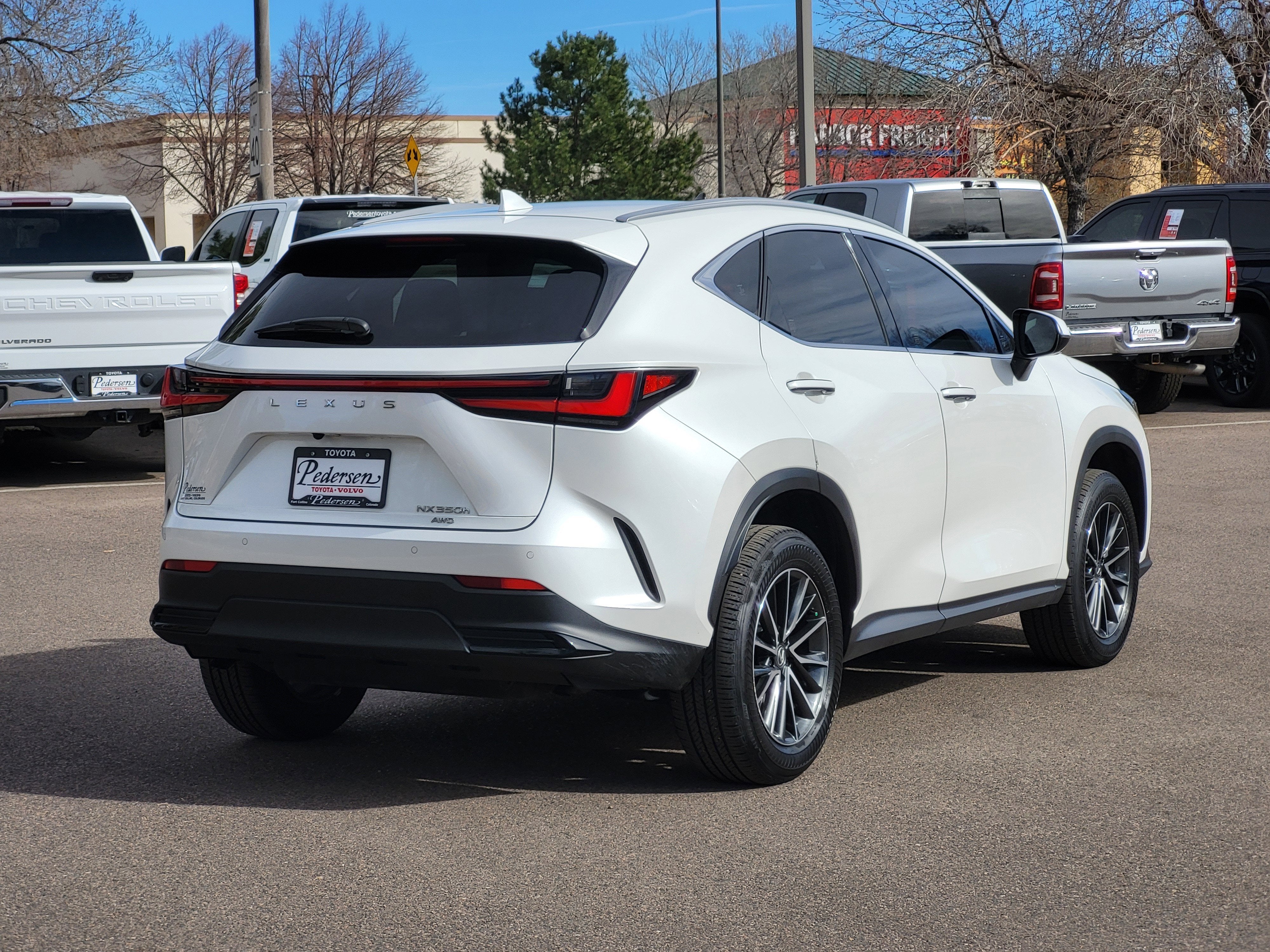 2024 Lexus NX 350h Premium
