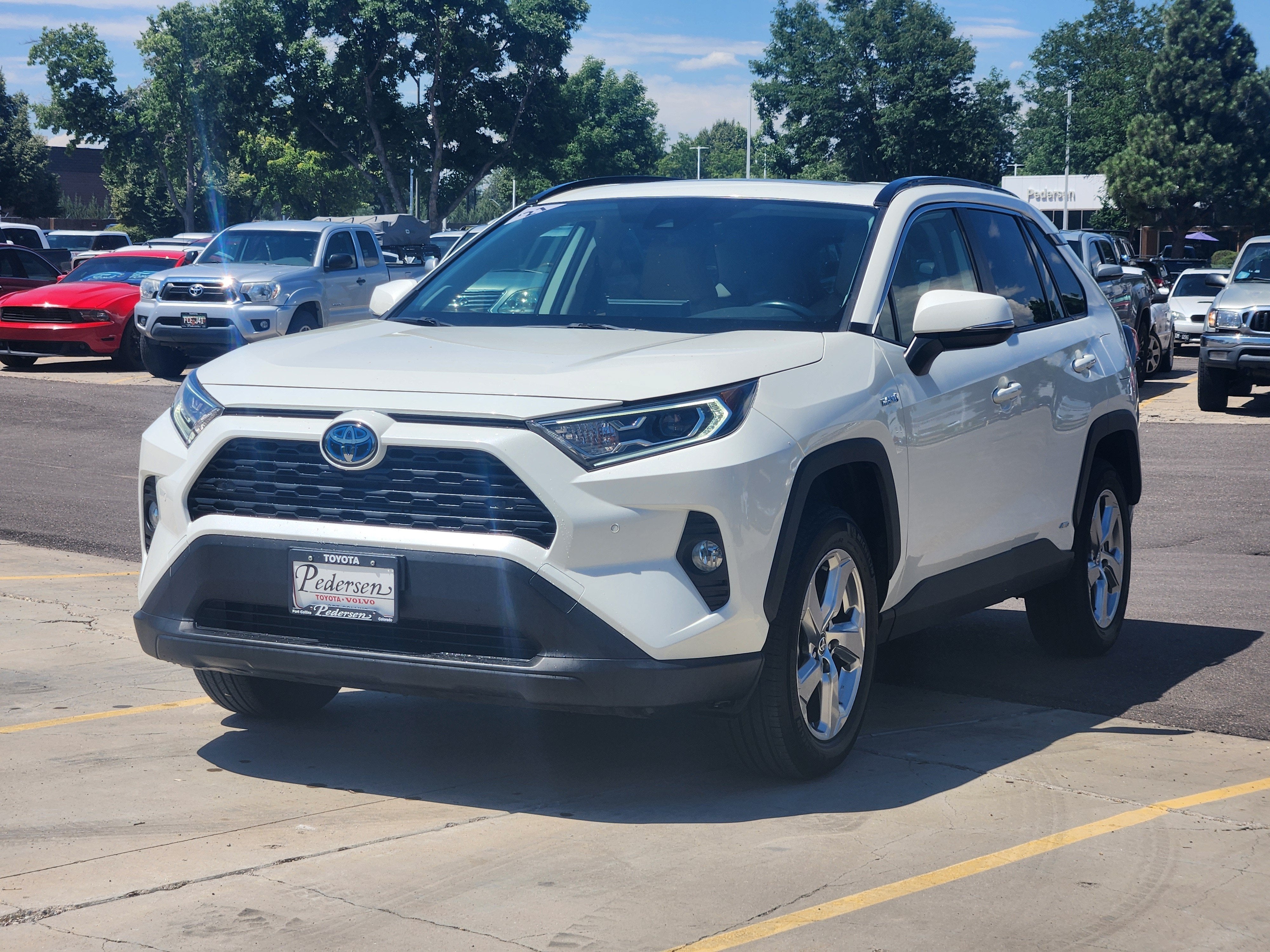 2021 Toyota RAV4 Hybrid XLE Premium