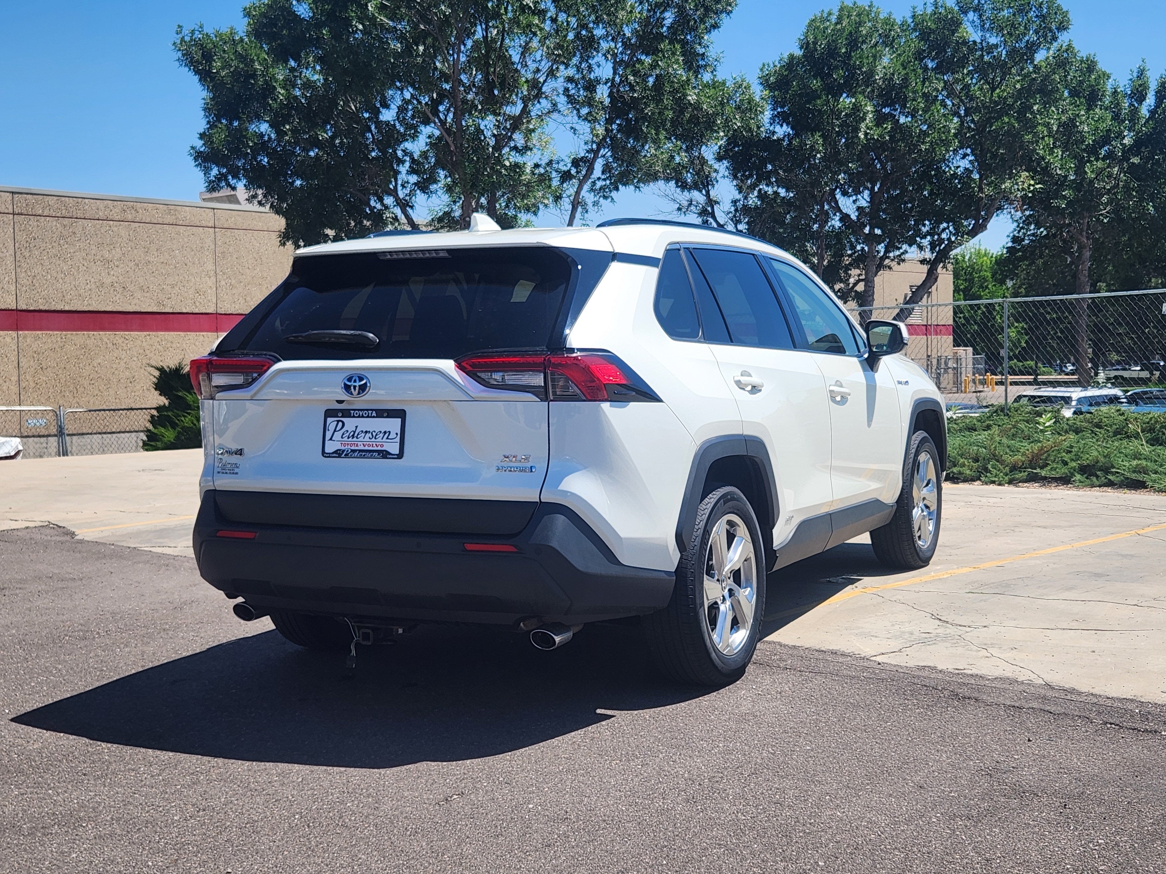 2021 Toyota RAV4 Hybrid XLE Premium