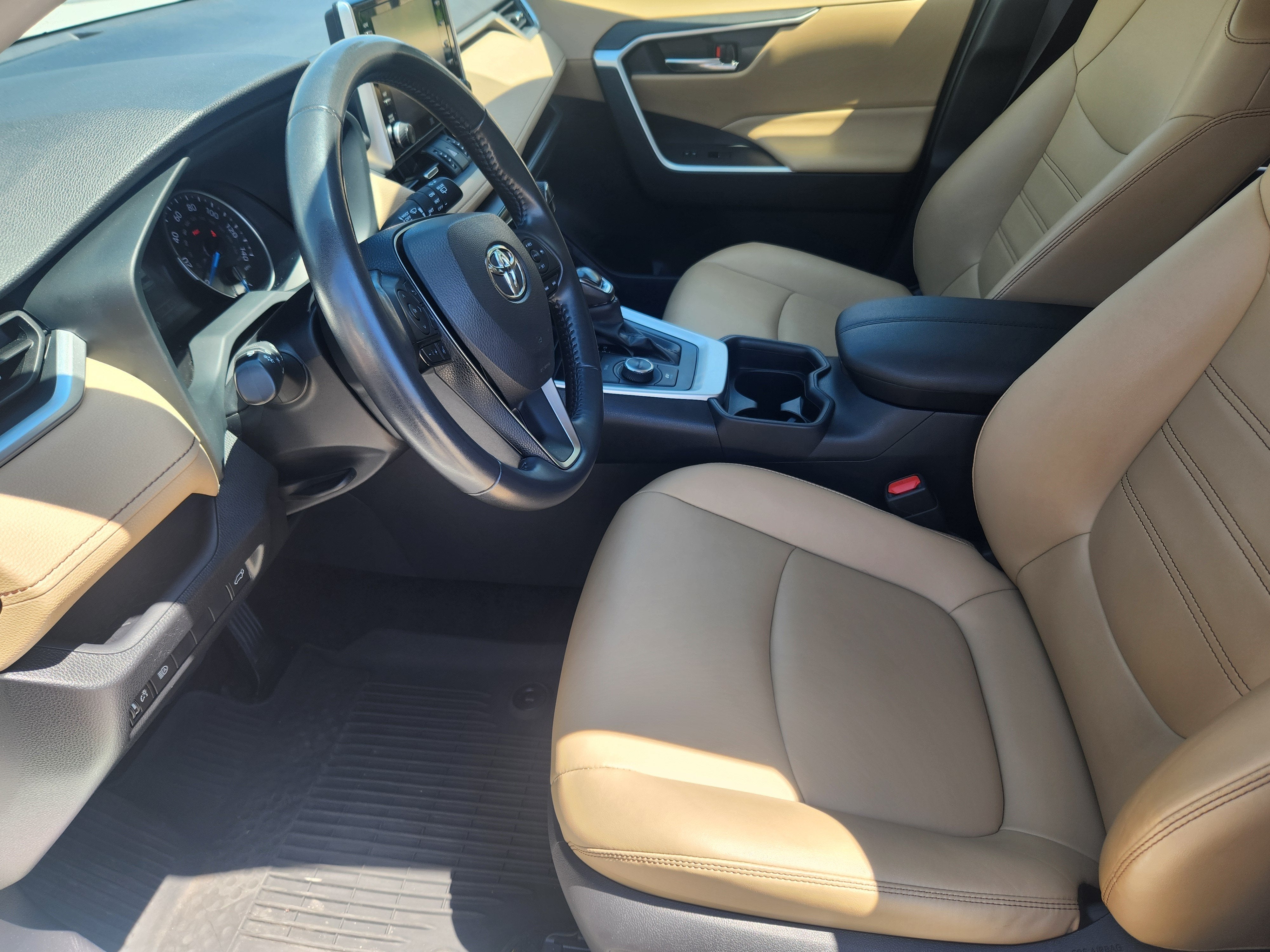 2021 Toyota RAV4 Hybrid XLE Premium