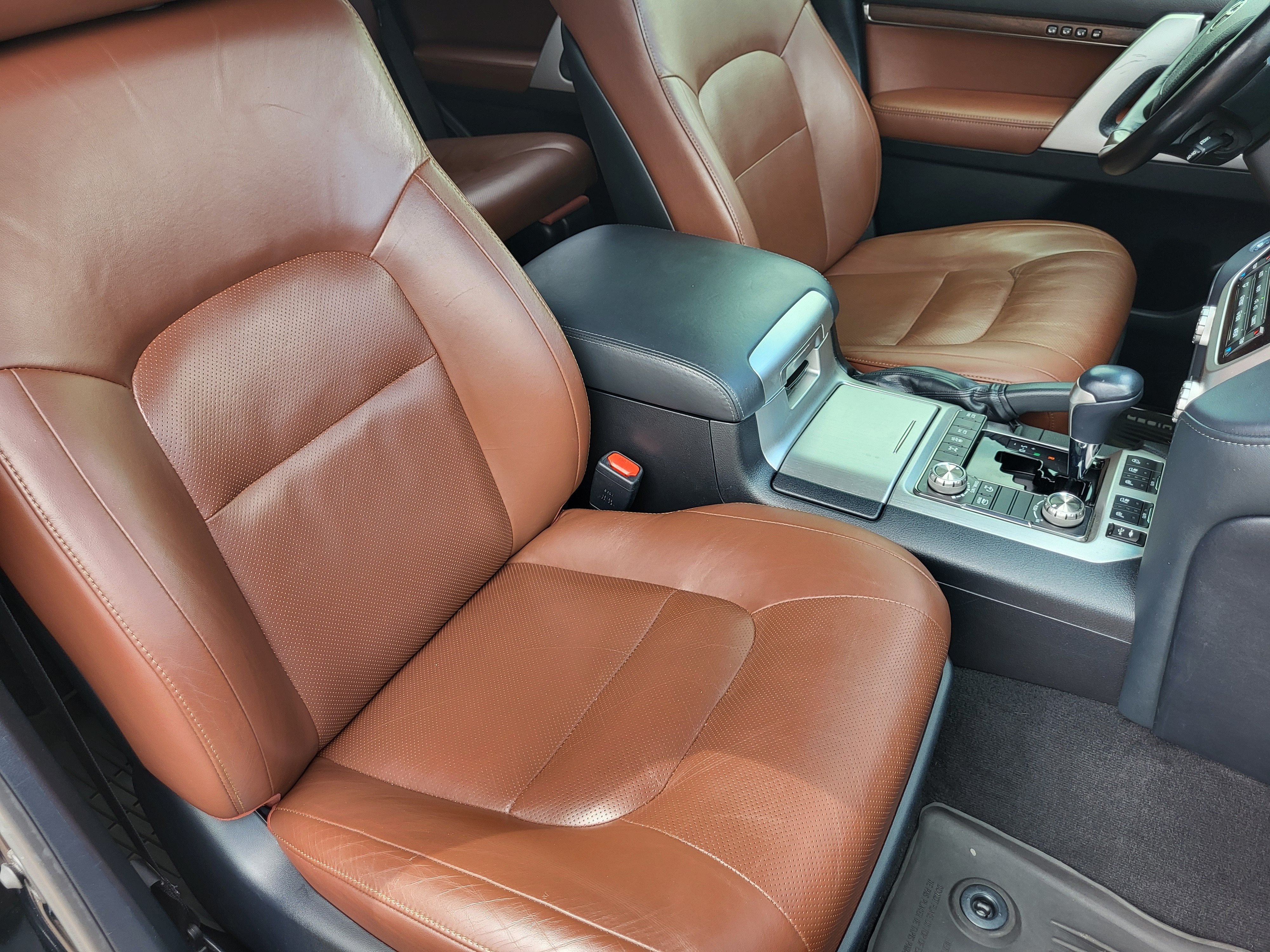 2019 Toyota Land Cruiser Base