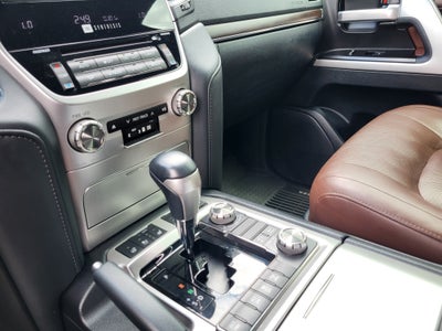 2019 Toyota Land Cruiser Base