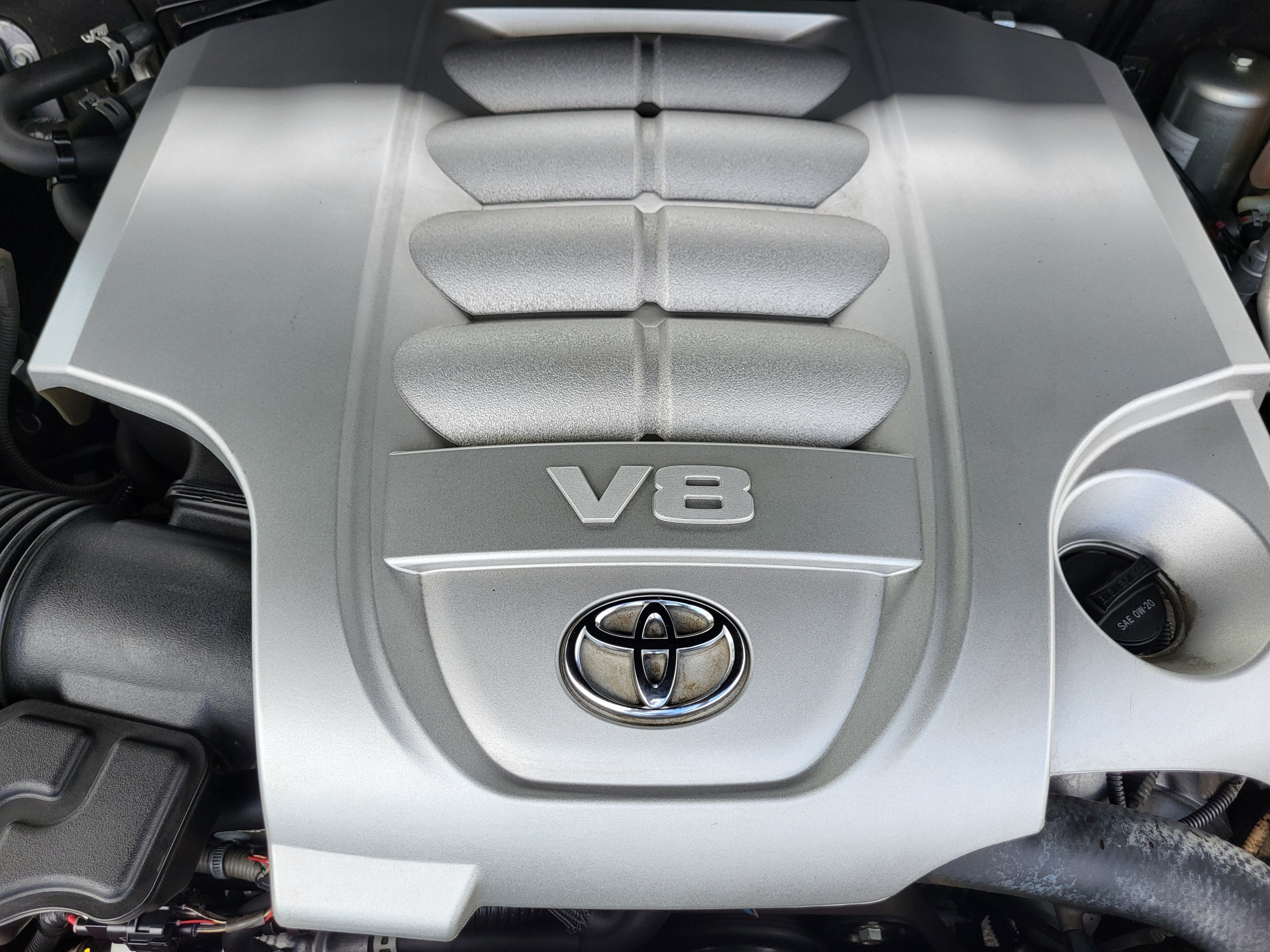 2019 Toyota Land Cruiser Base