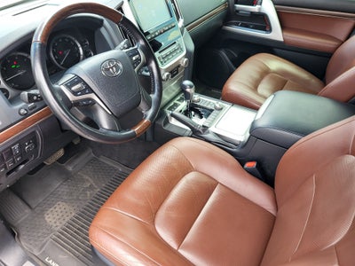2019 Toyota Land Cruiser Base