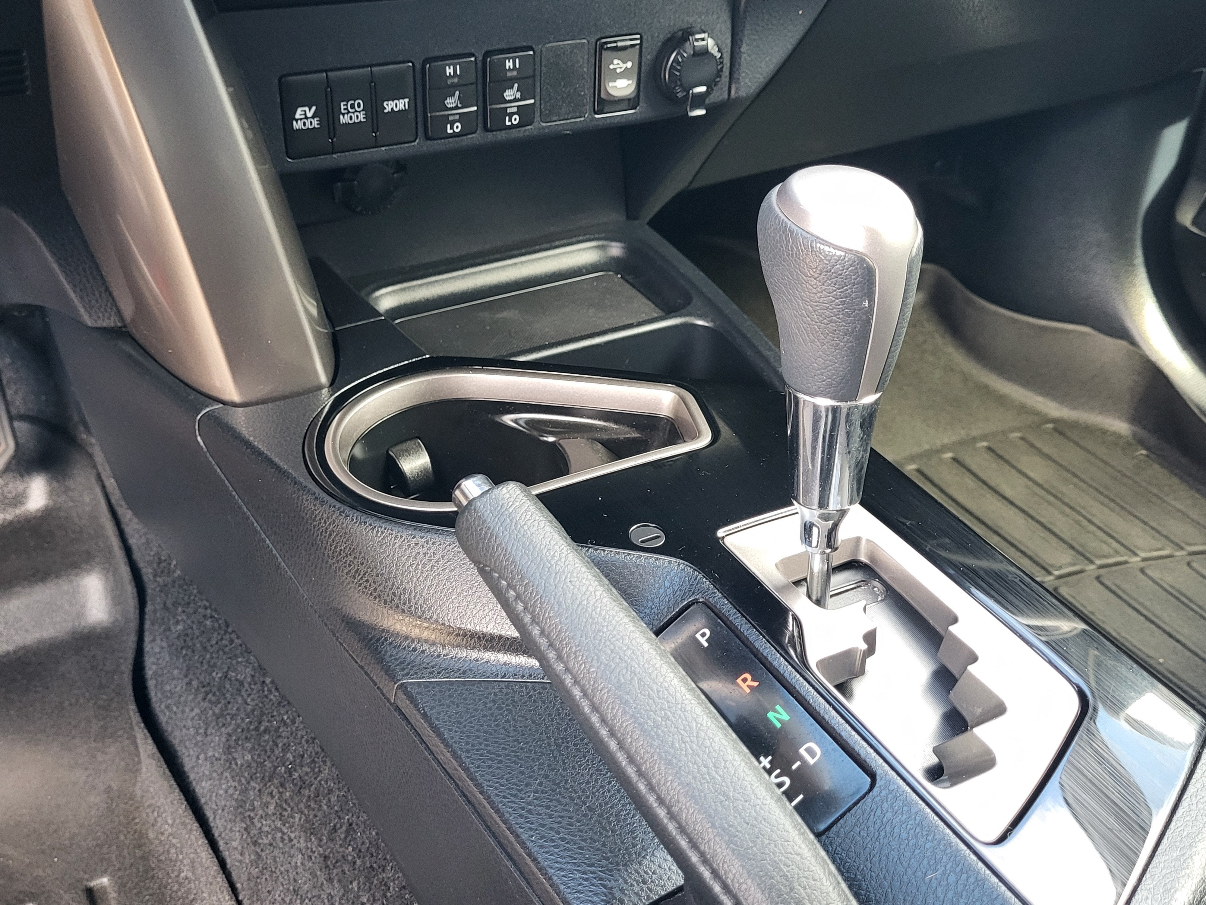 2018 Toyota RAV4 Hybrid Limited