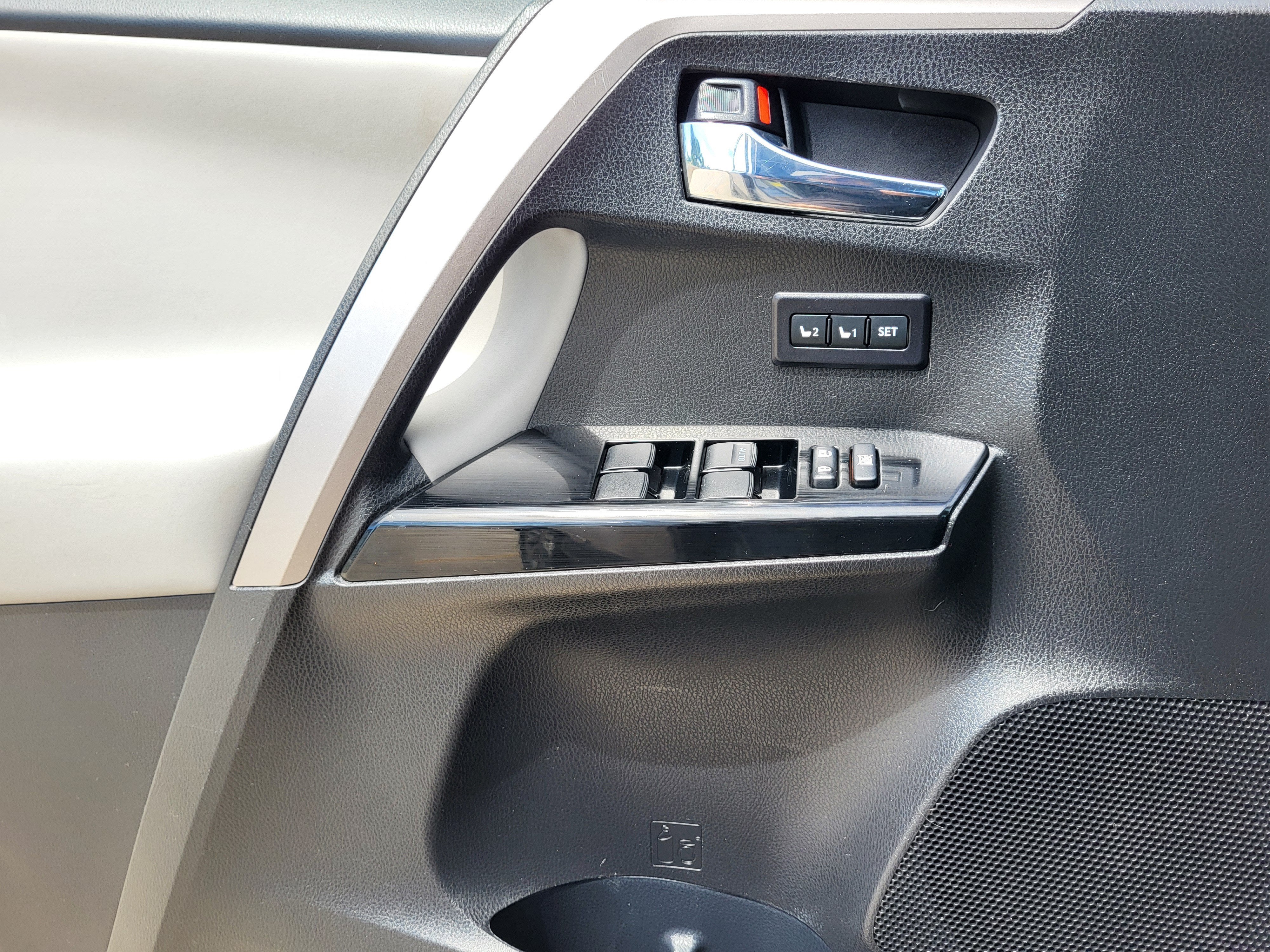 2018 Toyota RAV4 Hybrid Limited