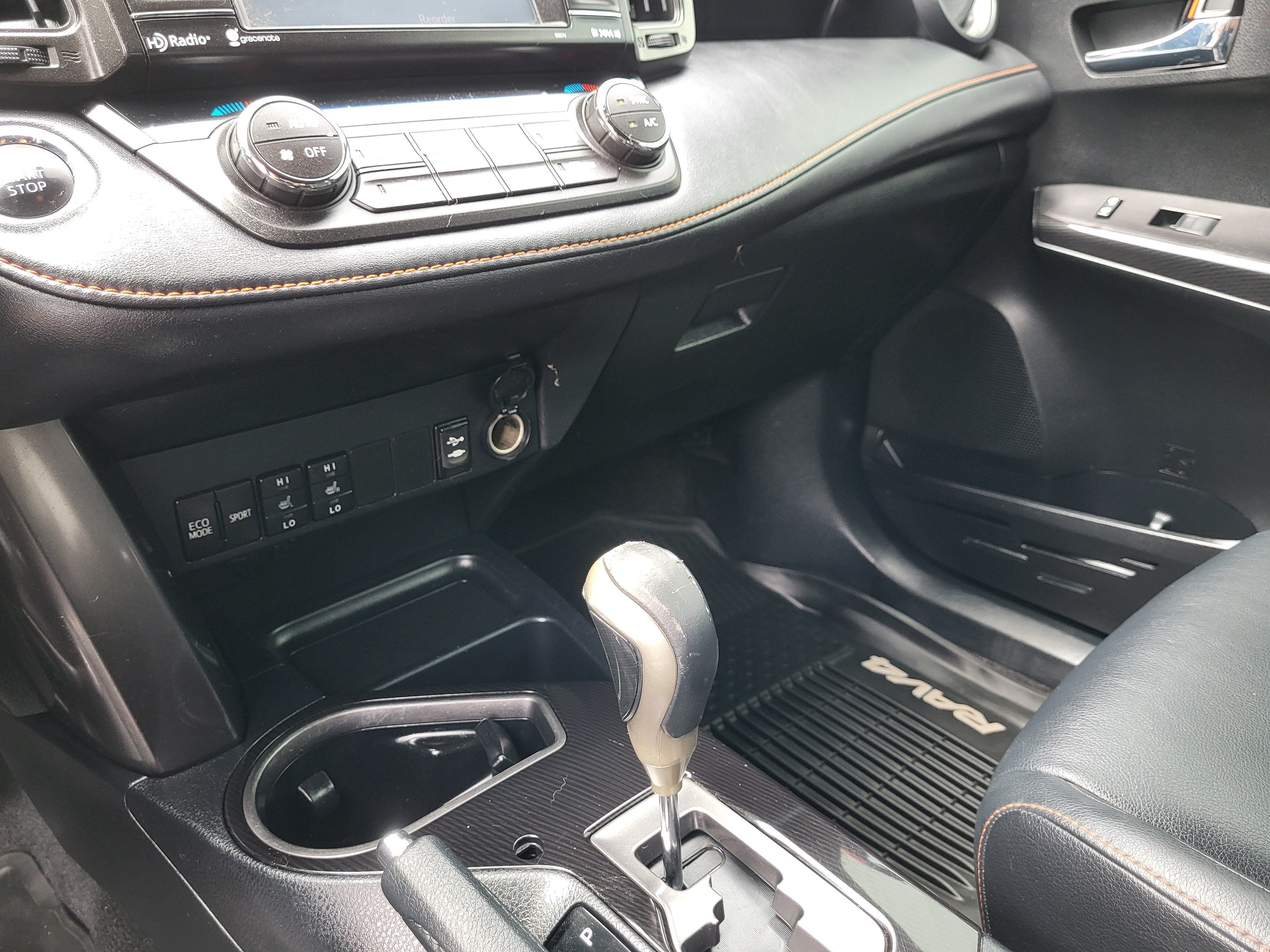 2016 Toyota RAV4 SE