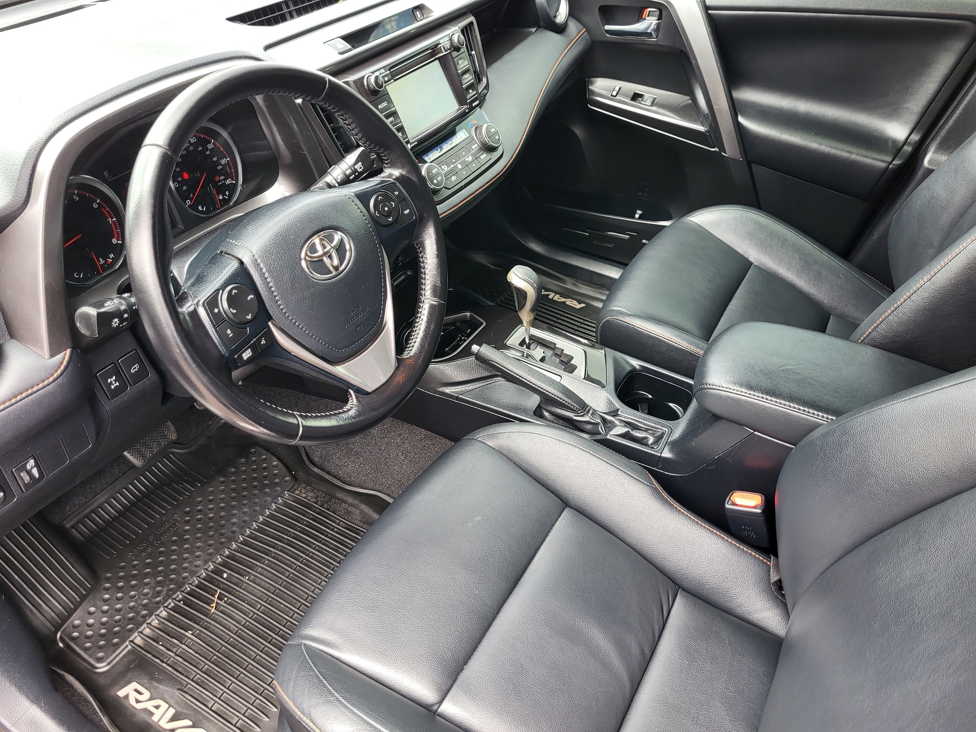 2016 Toyota RAV4 SE