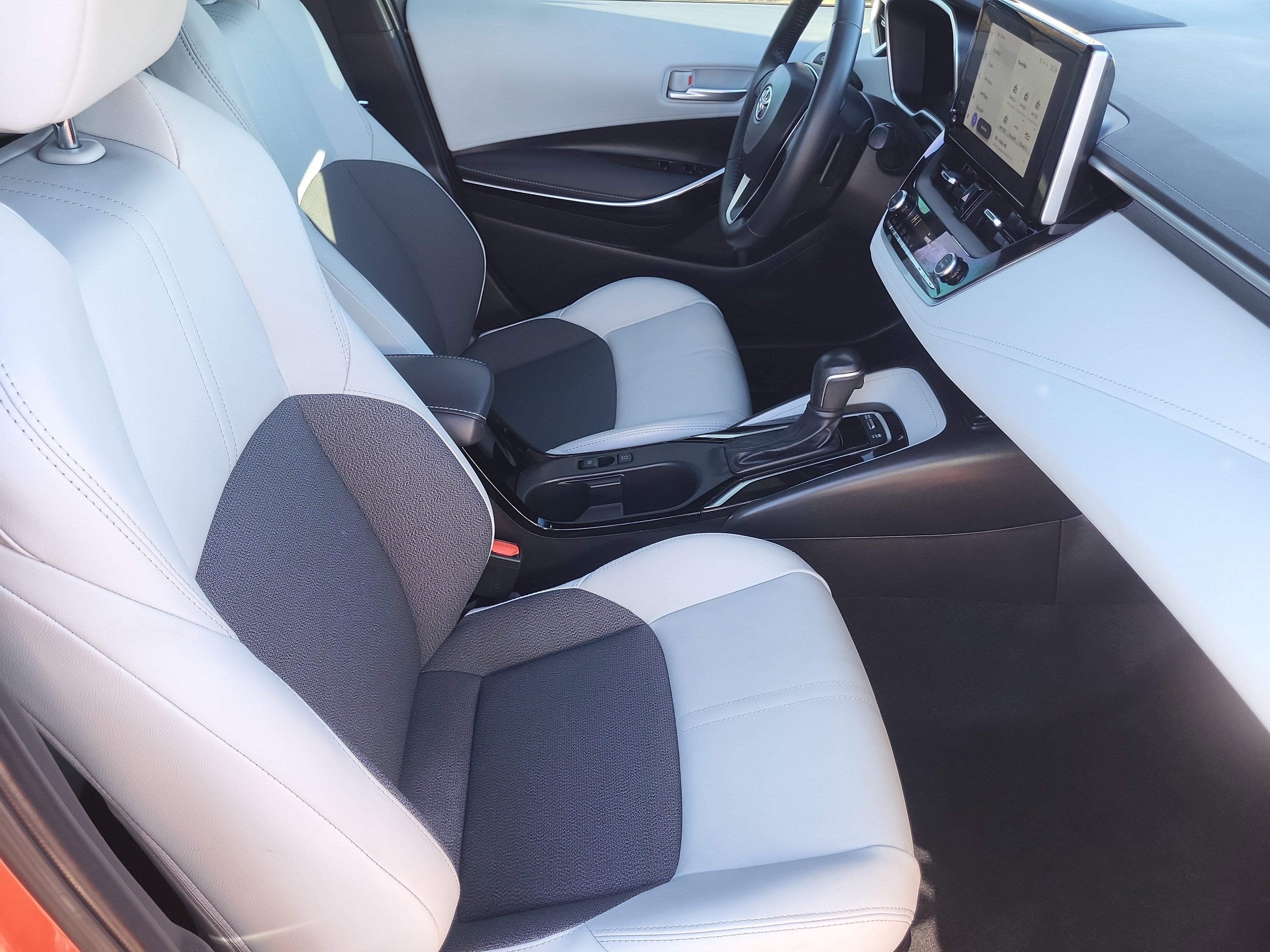 2023 Toyota Corolla Hatchback XSE