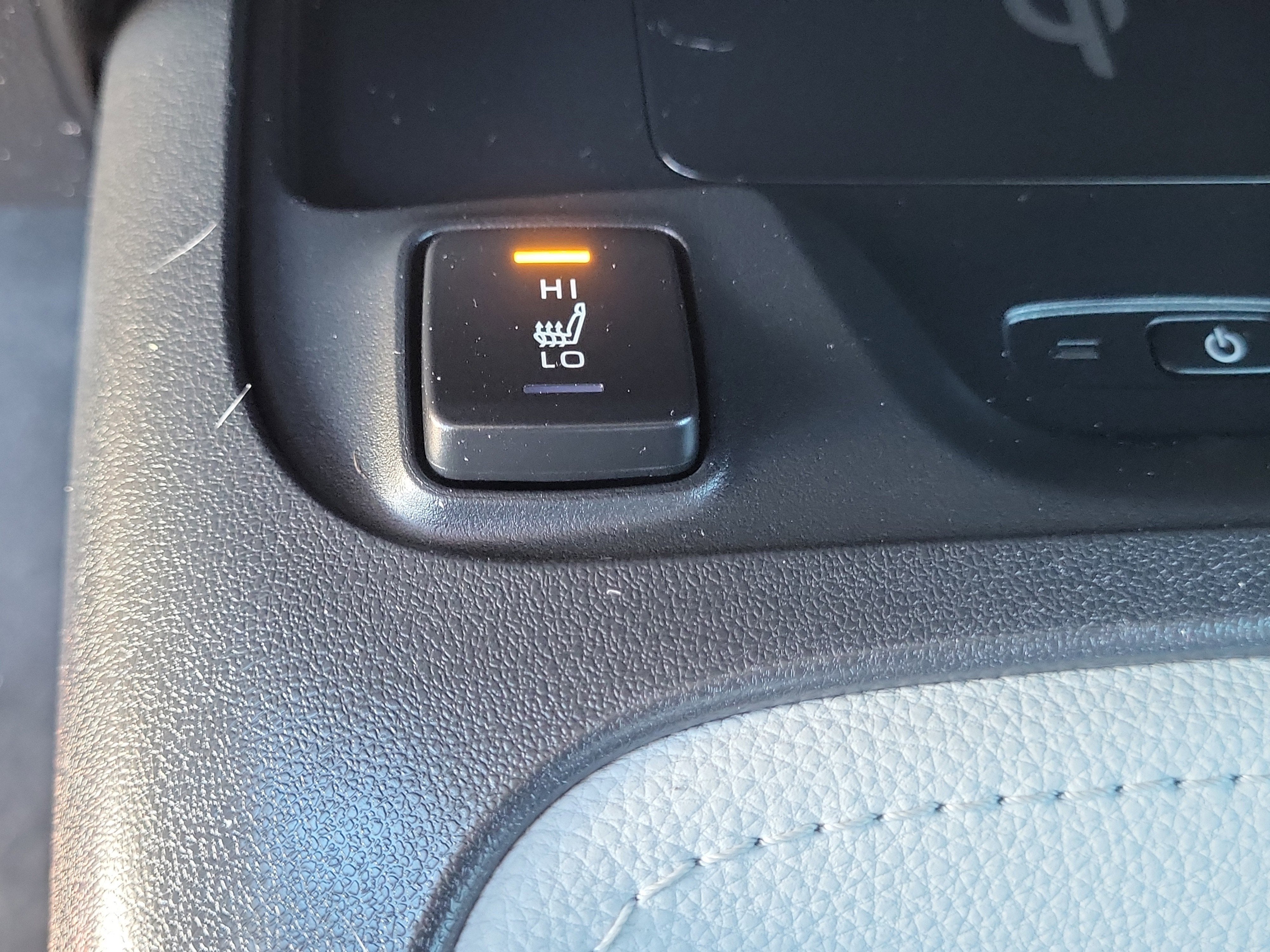 2023 Toyota Corolla Hatchback XSE