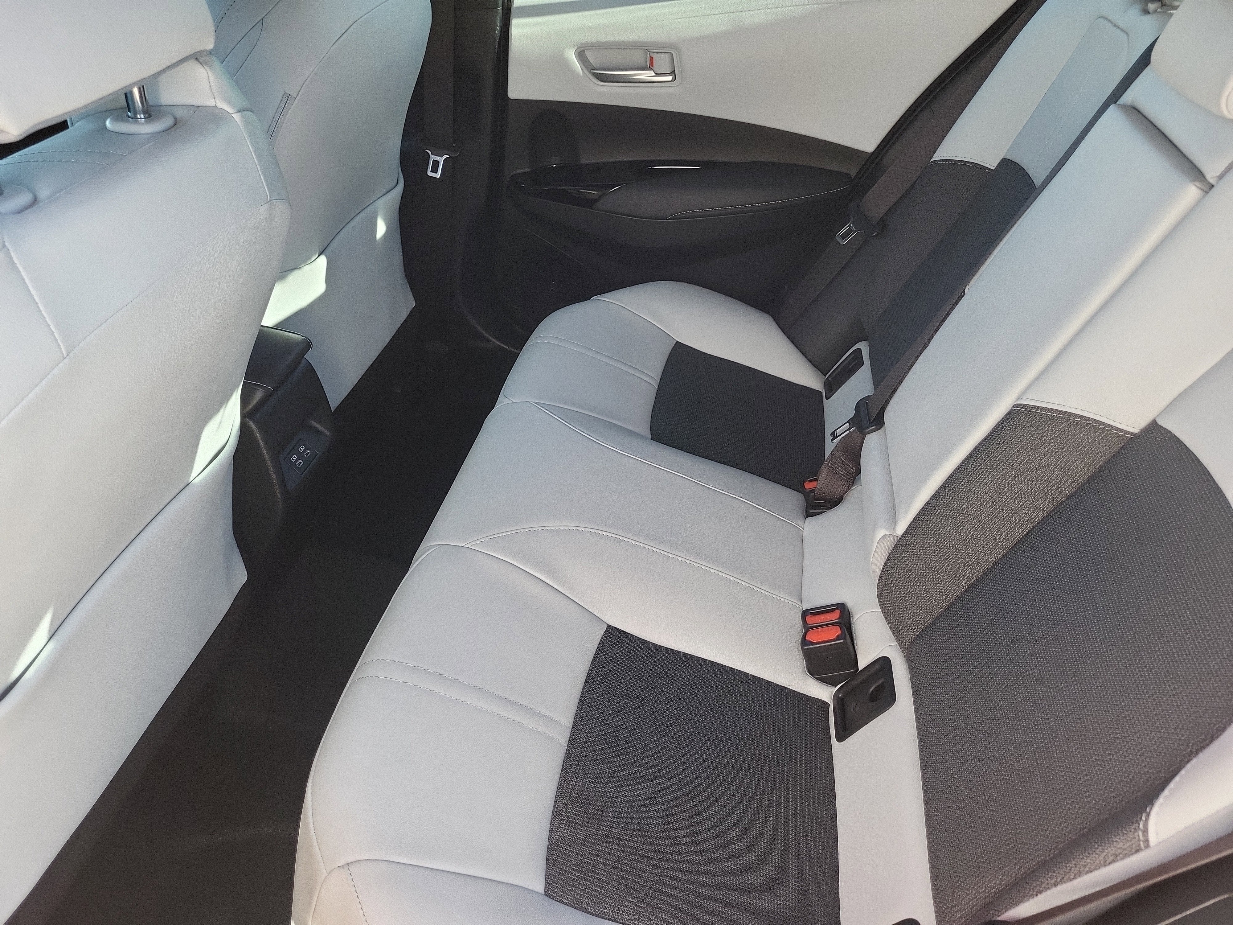 2023 Toyota Corolla Hatchback XSE