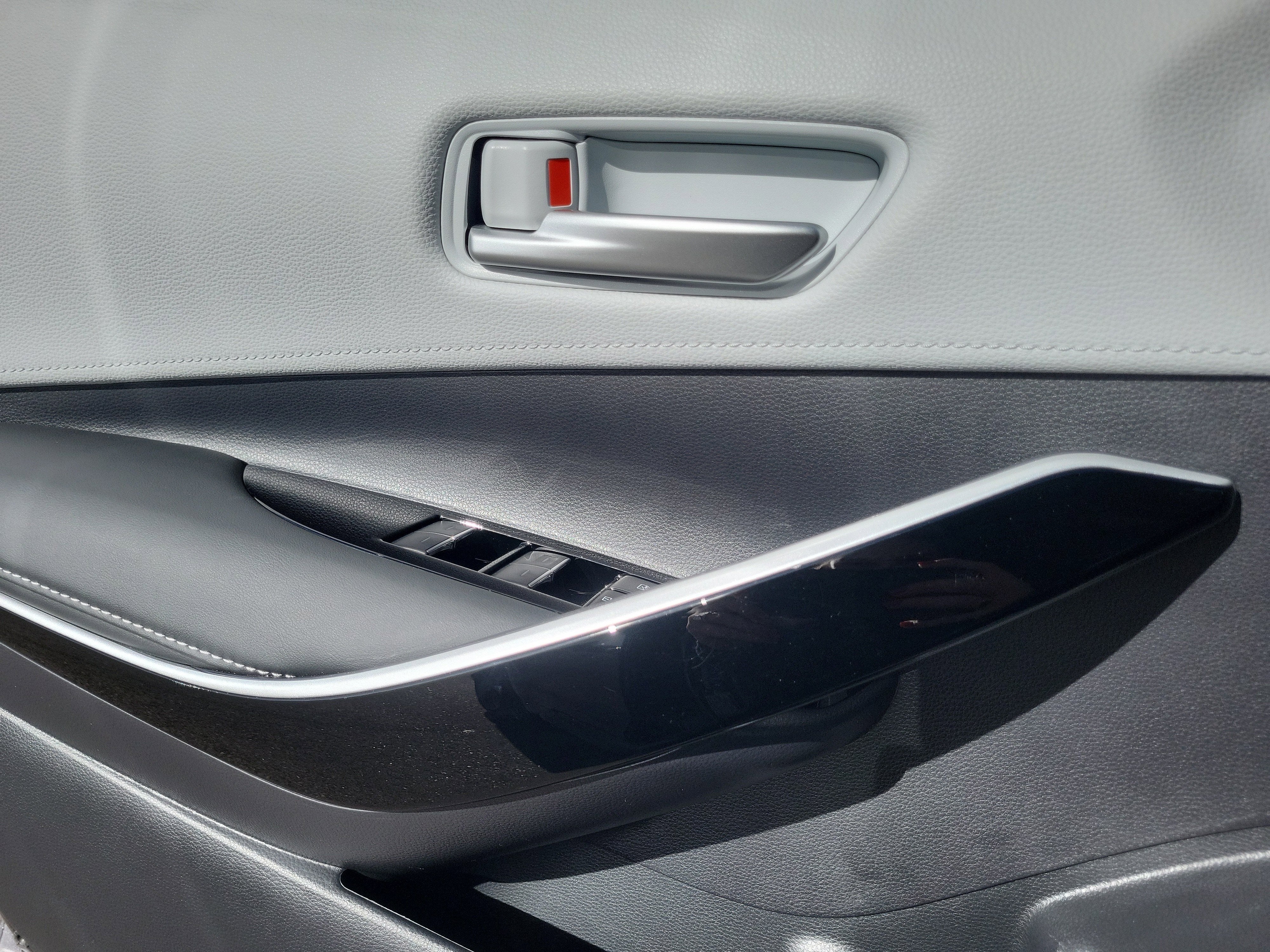 2025 Toyota Corolla Hatchback XSE