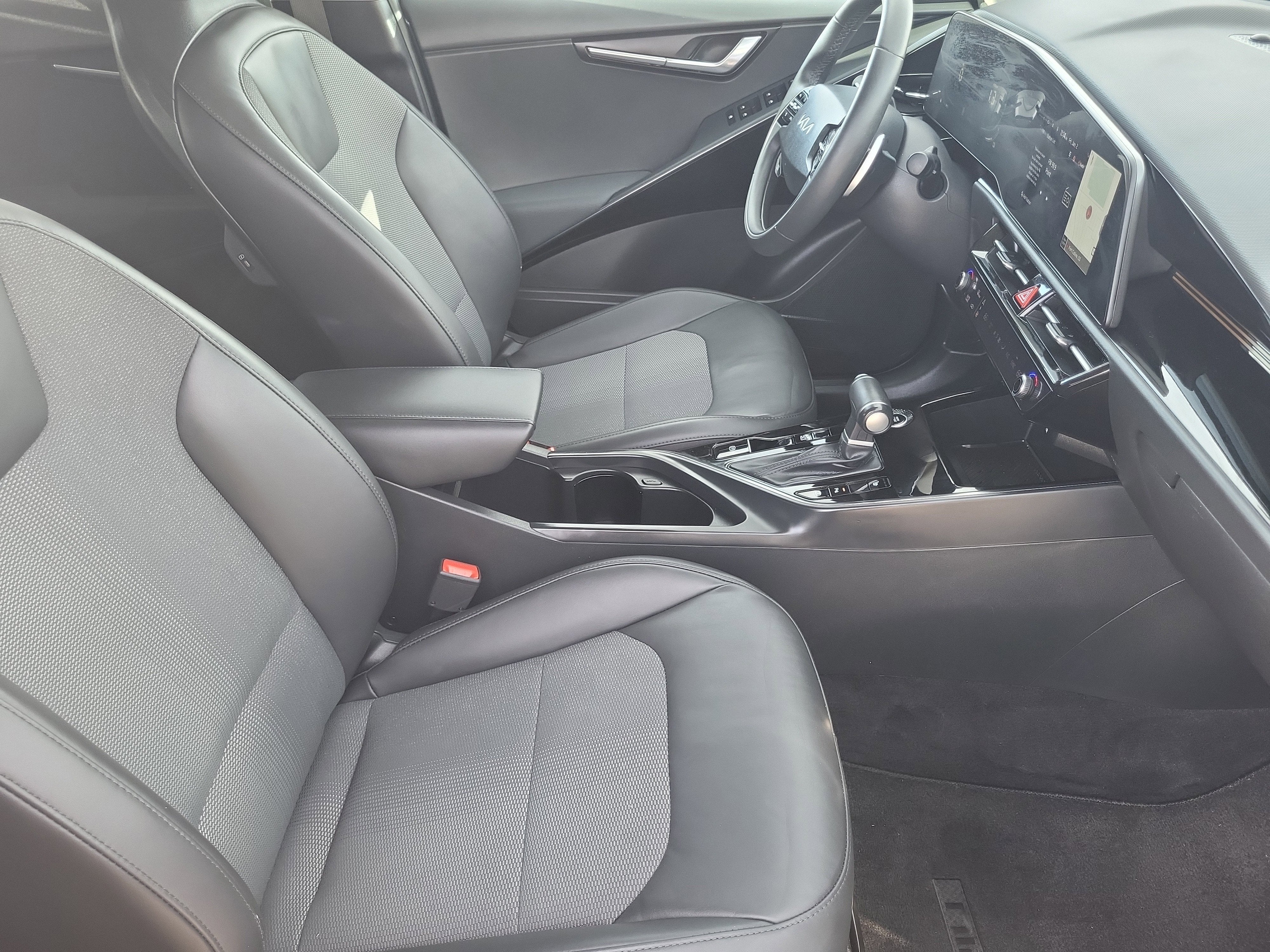 2023 Kia Niro EX Touring