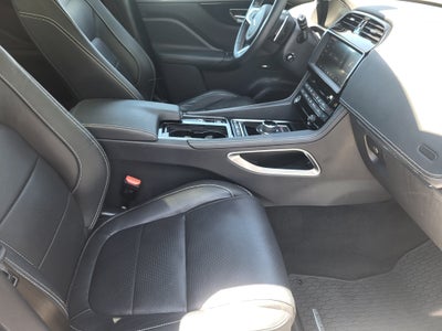 2019 Jaguar F-PACE 30t R-Sport