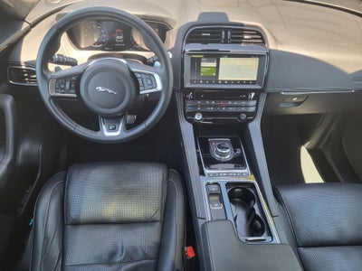 2019 Jaguar F-PACE 30t R-Sport