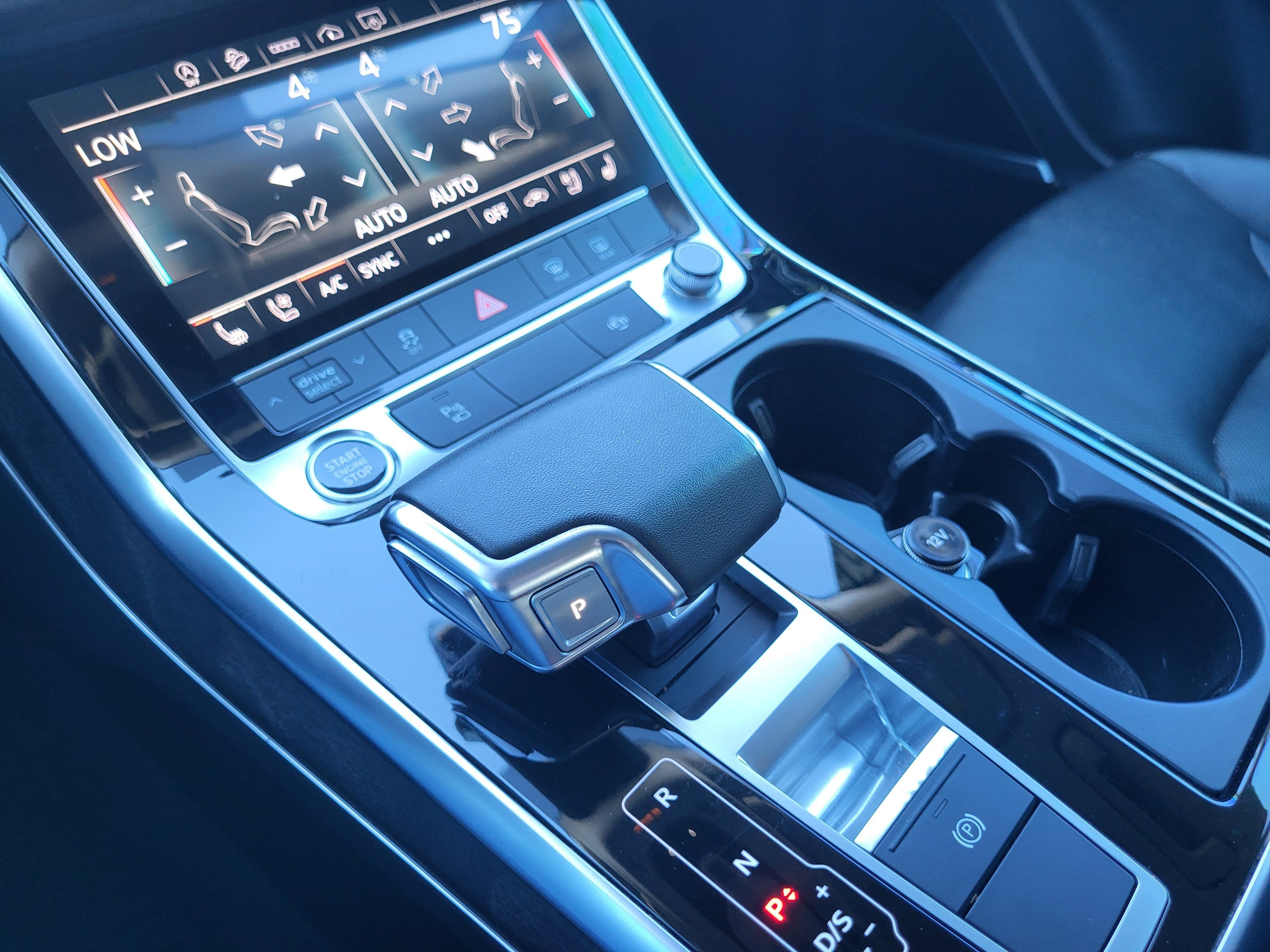 2022 Audi Q8 55 Premium Plus