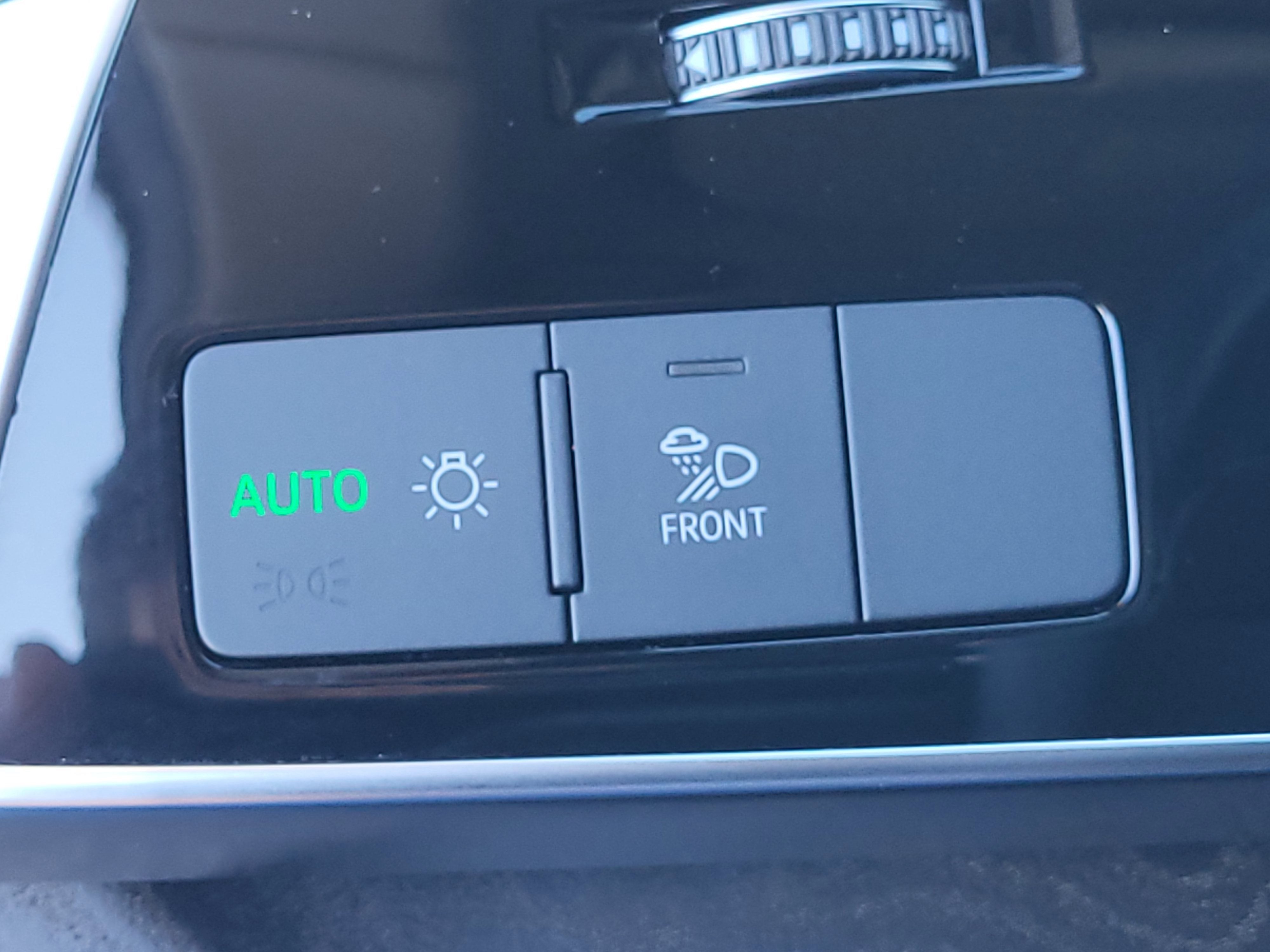 2022 Audi Q8 55 Premium Plus