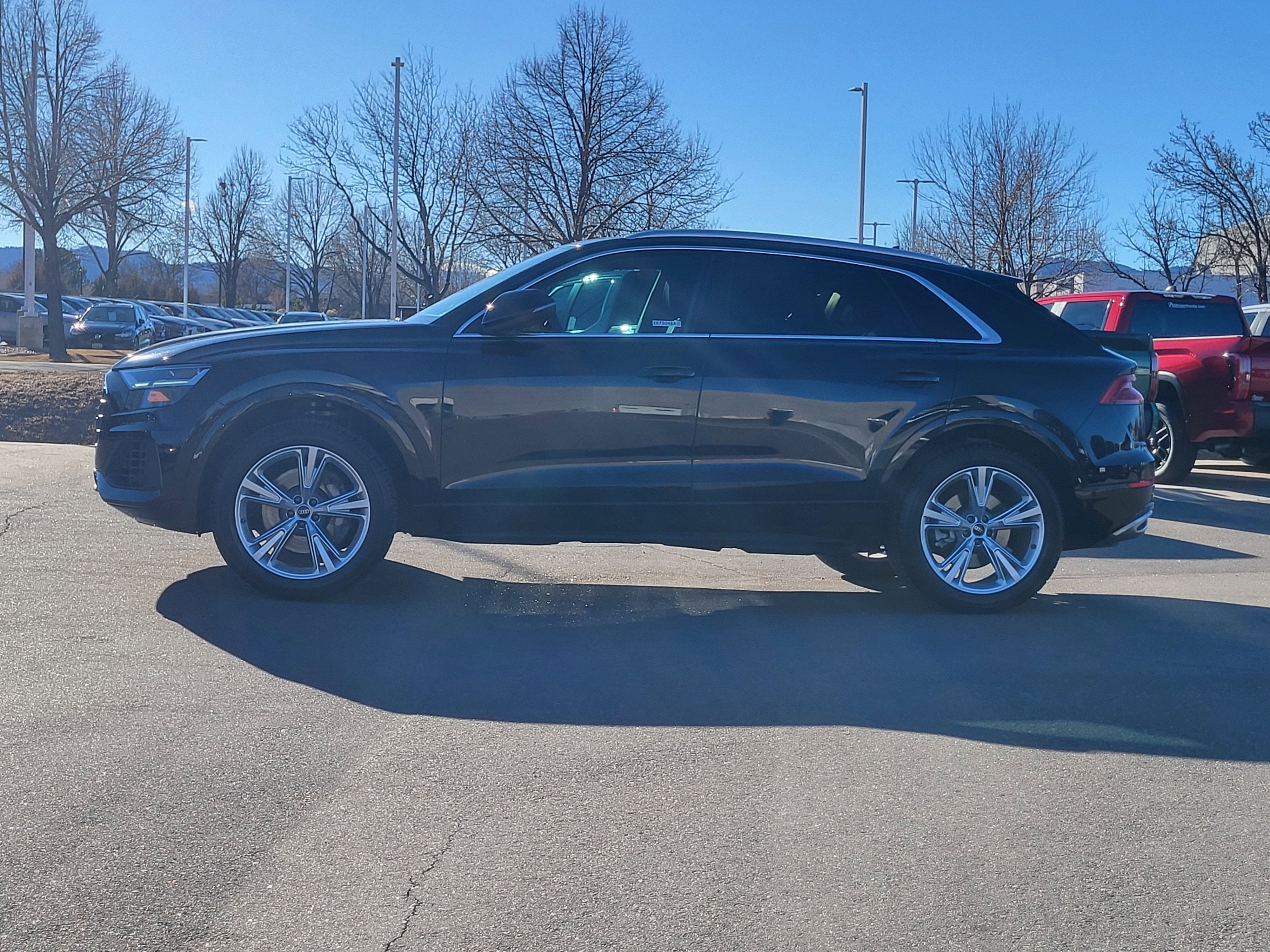 2022 Audi Q8 55 Premium Plus