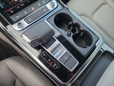 2024 Audi Q7 45 Premium Plus