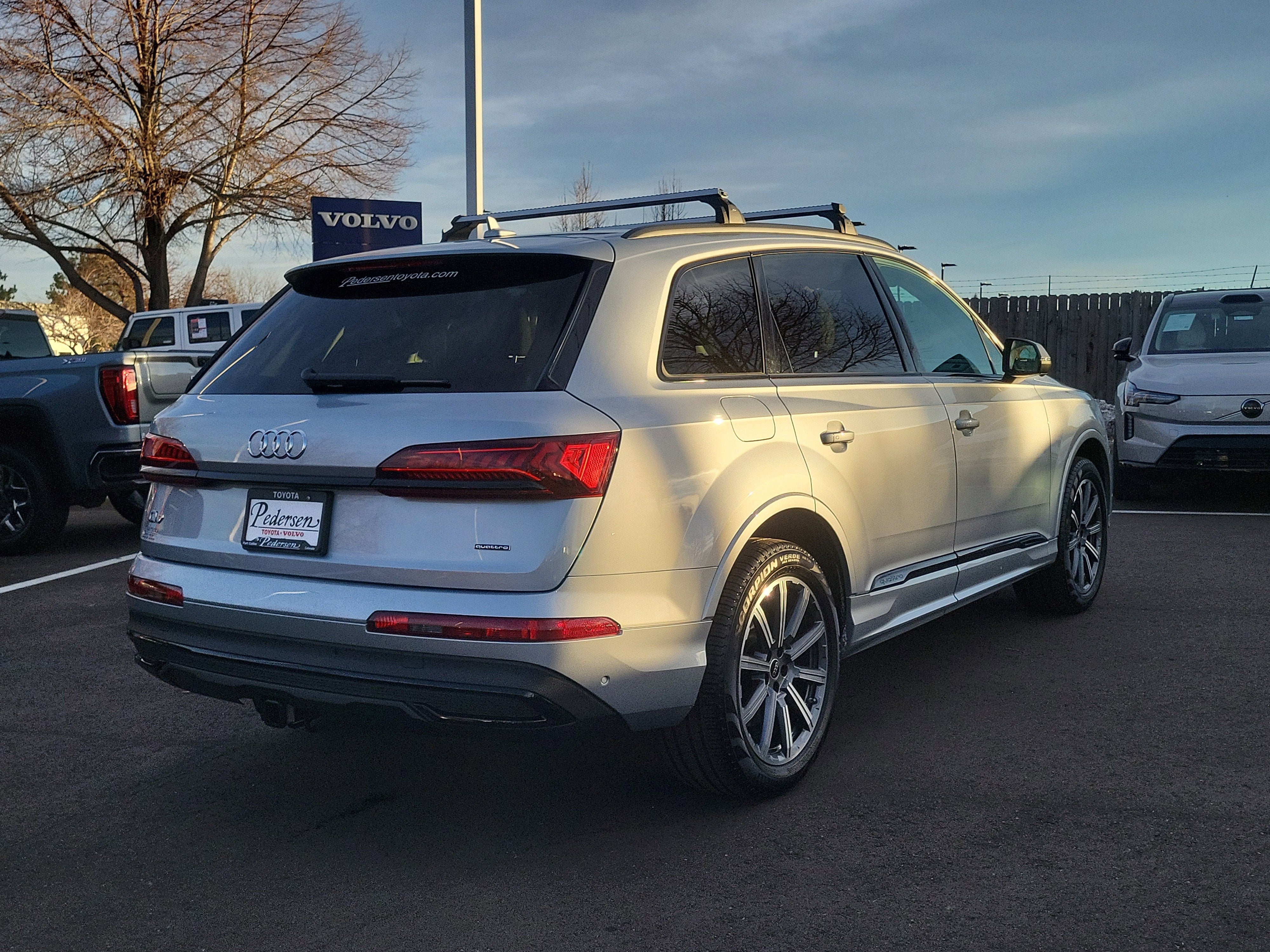 2024 Audi Q7 45 Premium Plus