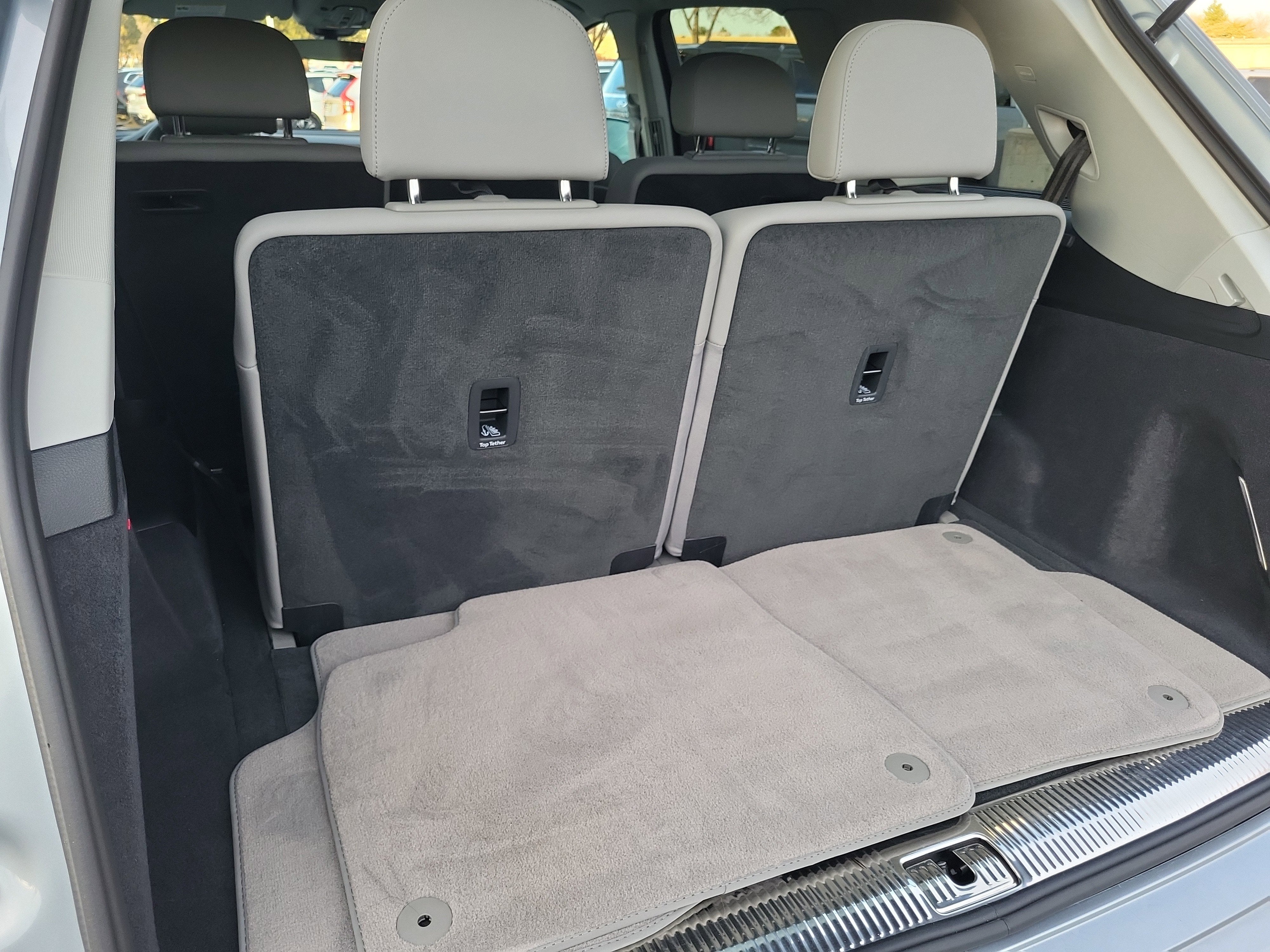 2024 Audi Q7 45 Premium Plus