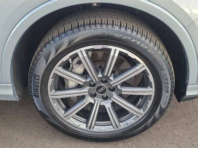 2024 Audi Q7 45 Premium Plus