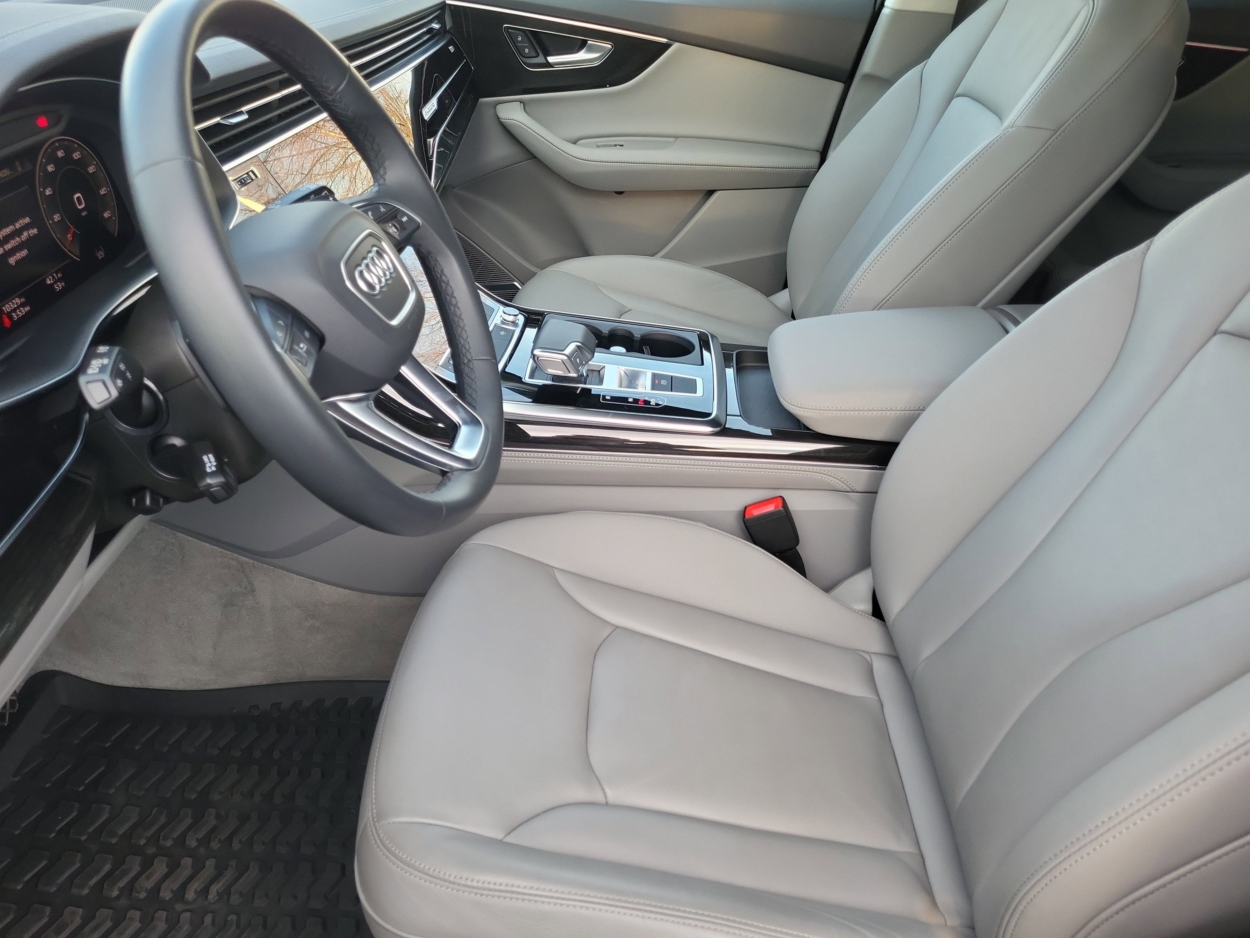 2024 Audi Q7 45 Premium Plus