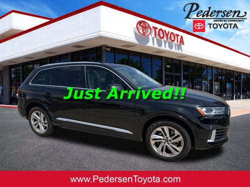 2023 Audi Q7 45 Premium Plus