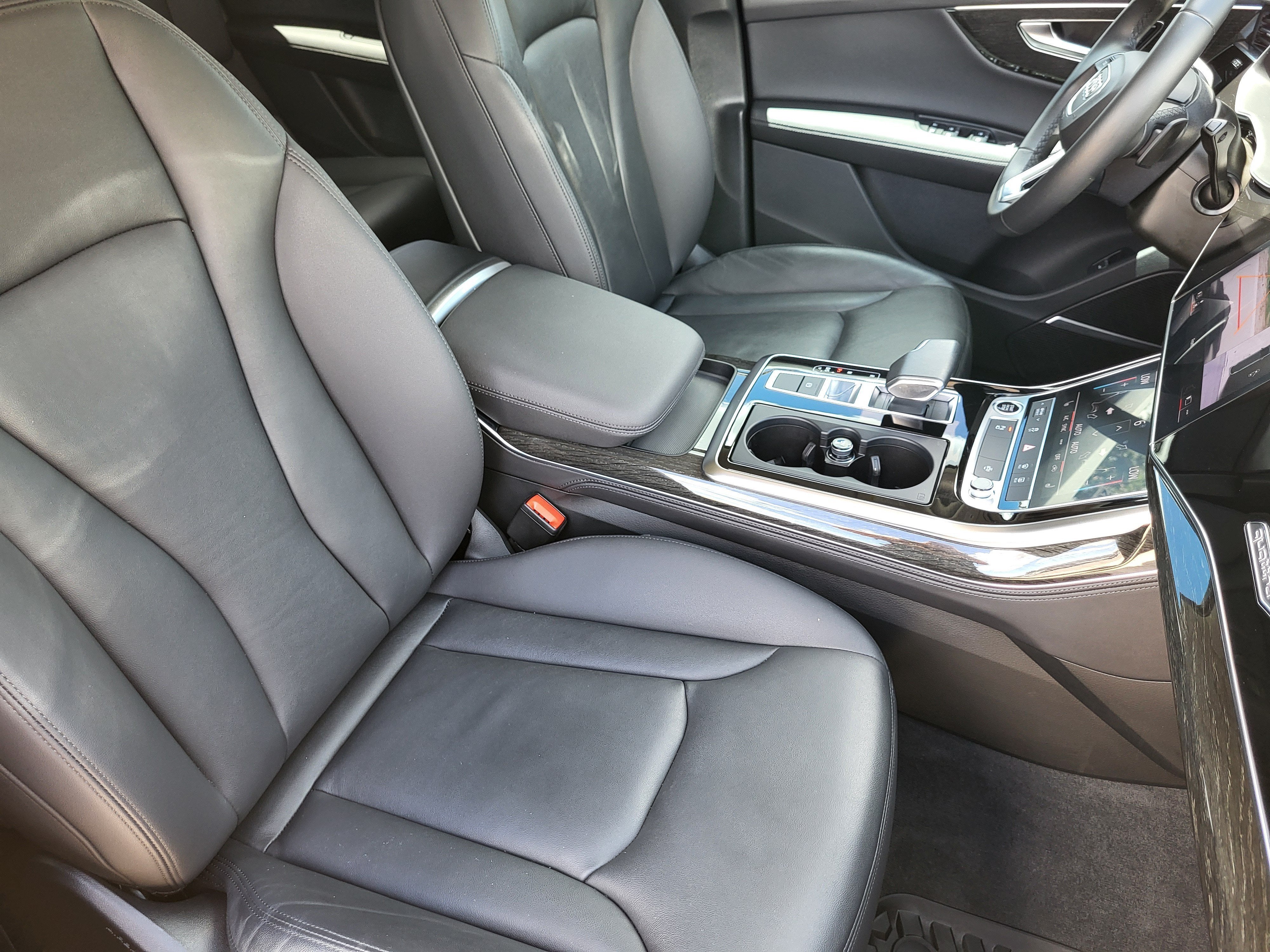 2023 Audi Q7 45 Premium Plus
