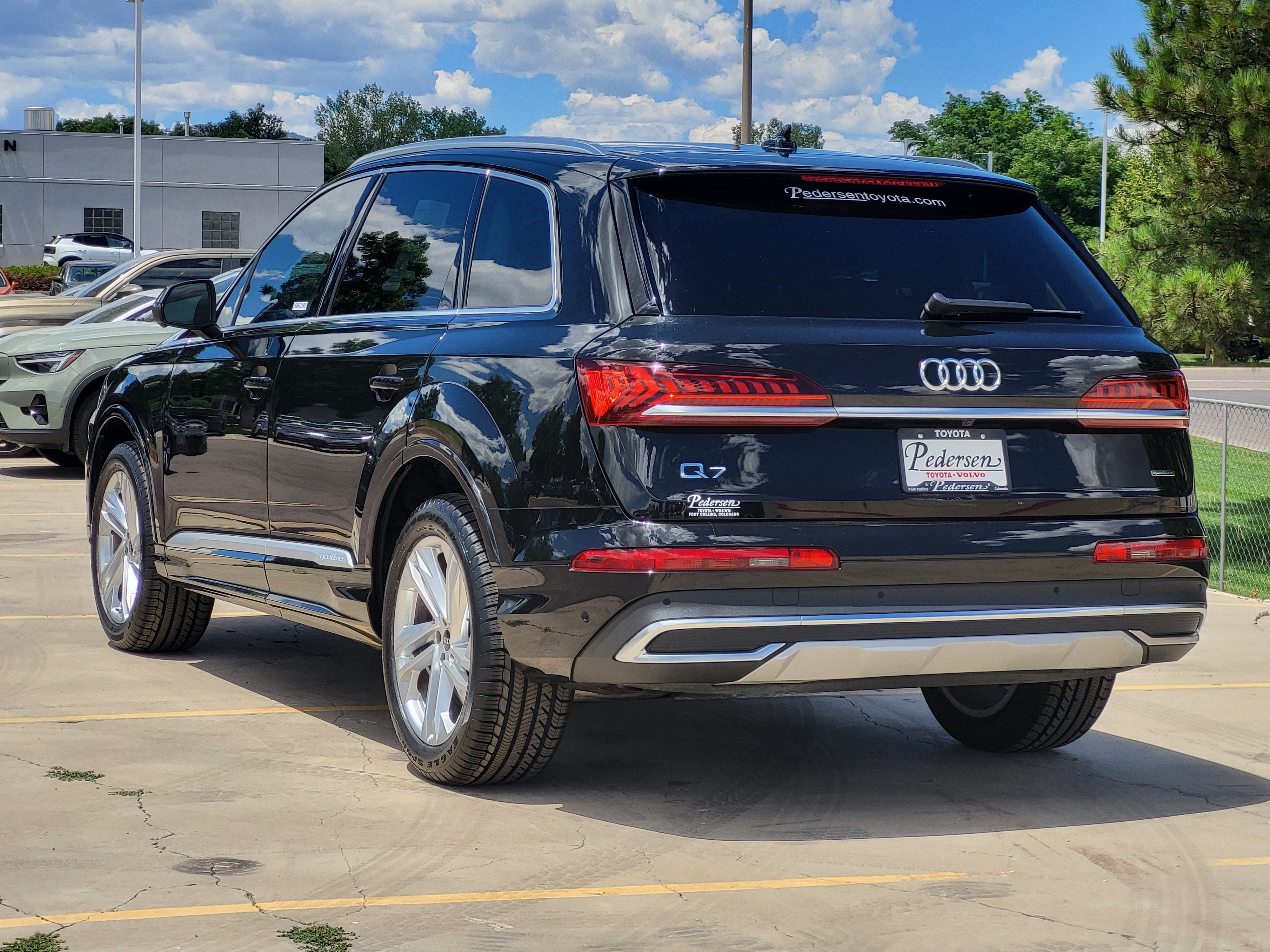 2023 Audi Q7 45 Premium Plus