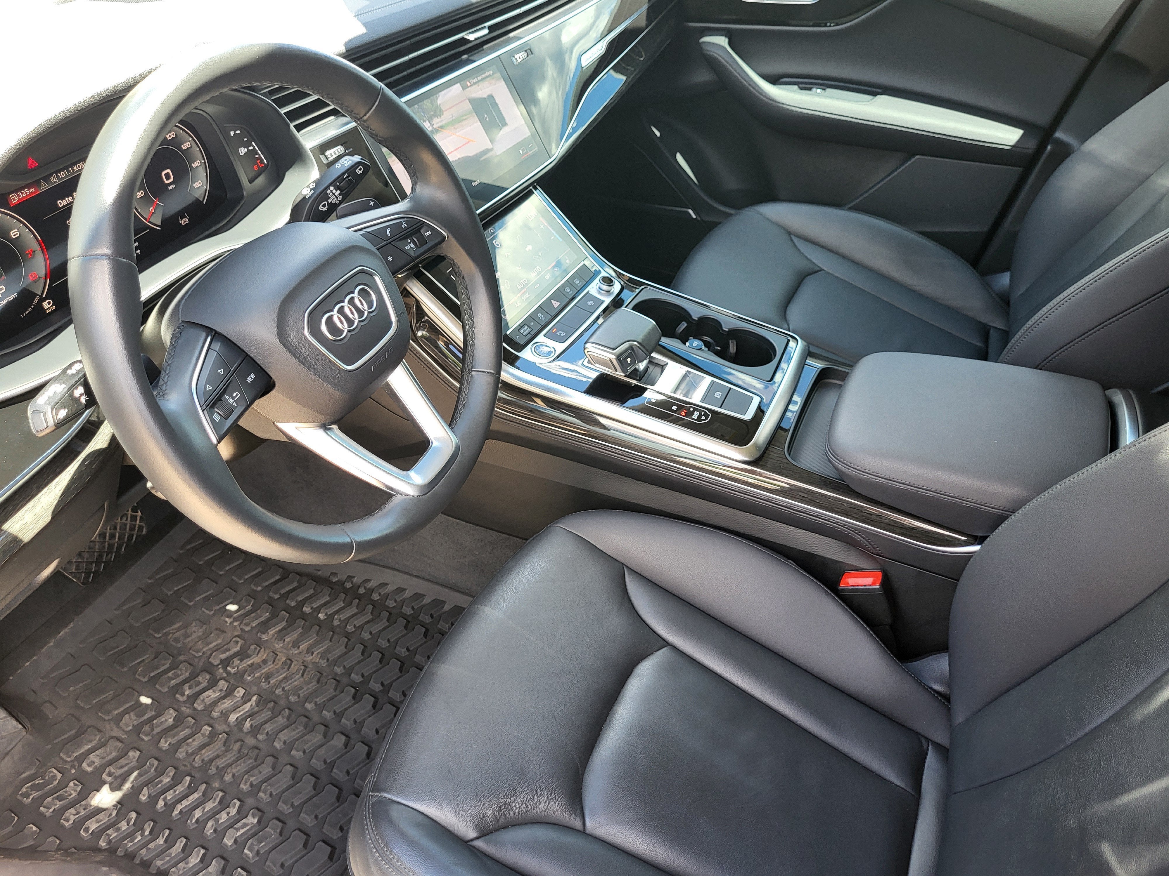 2023 Audi Q7 45 Premium Plus