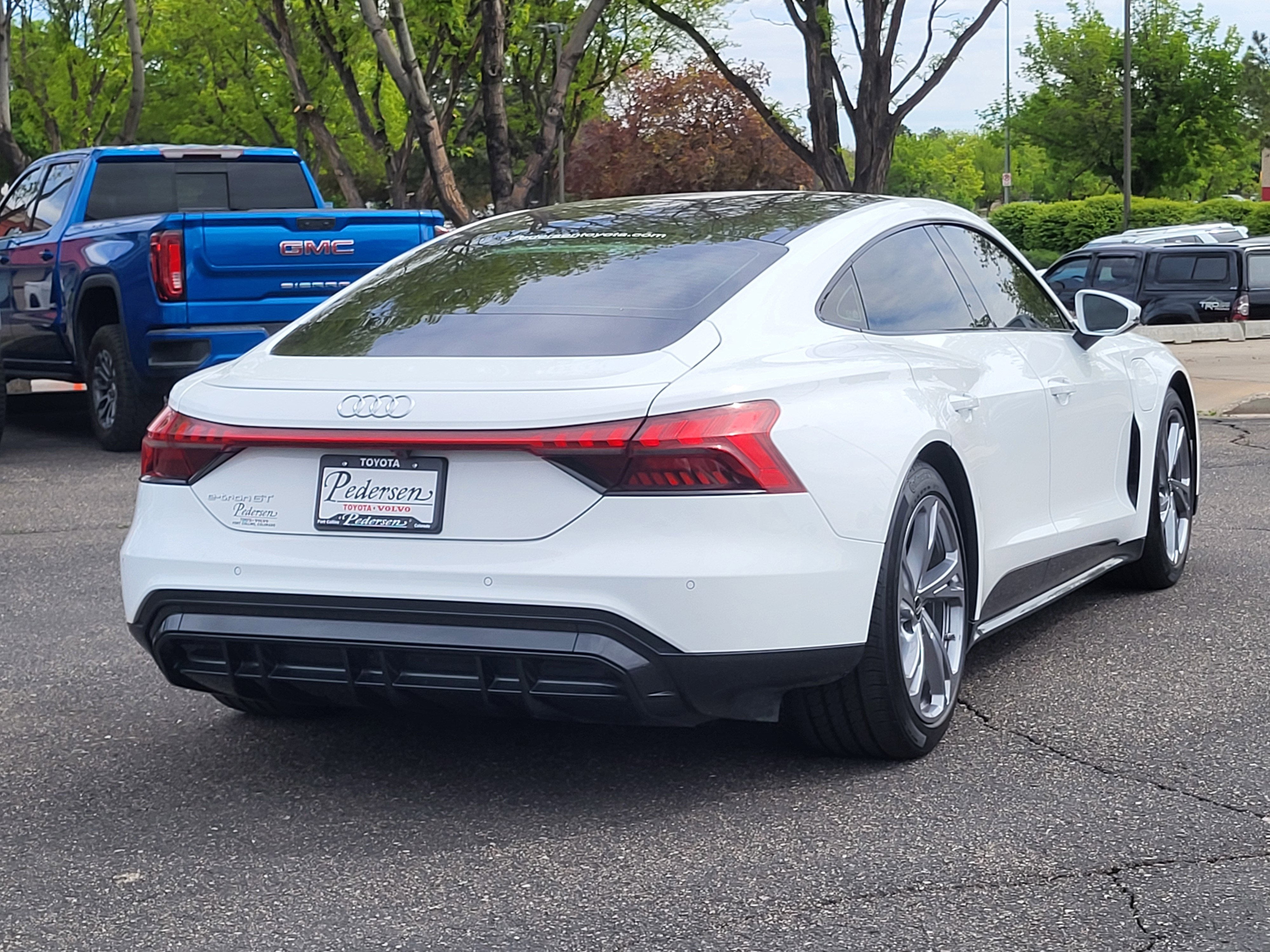 2022 Audi e-tron GT Premium Plus