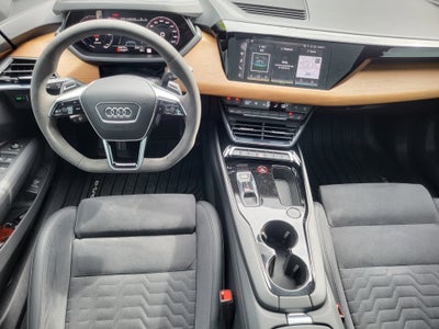 2022 Audi e-tron GT Premium Plus