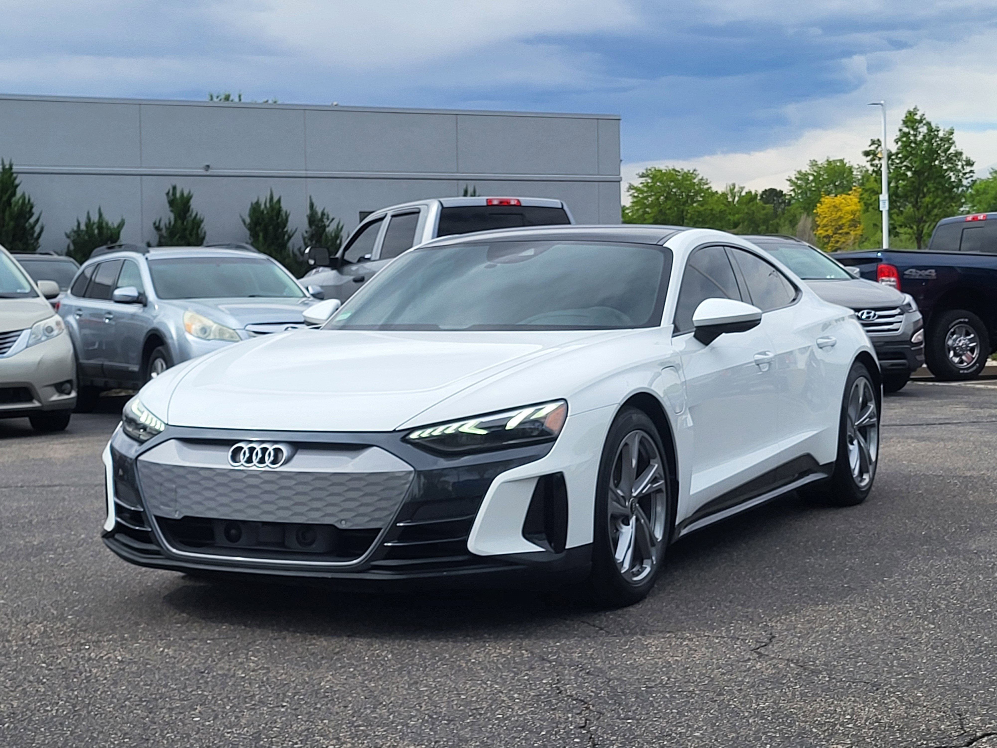 2022 Audi e-tron GT Premium Plus