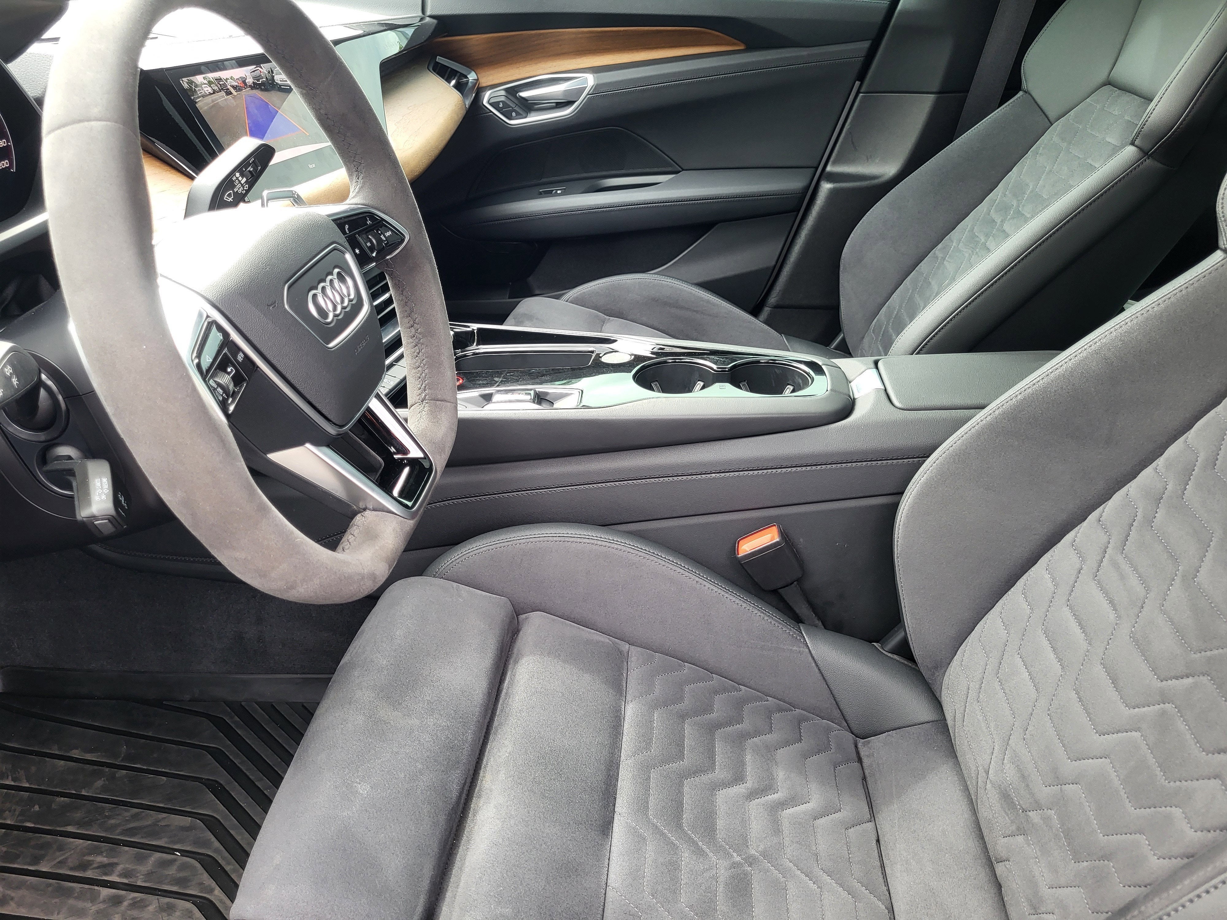 2022 Audi e-tron GT Premium Plus