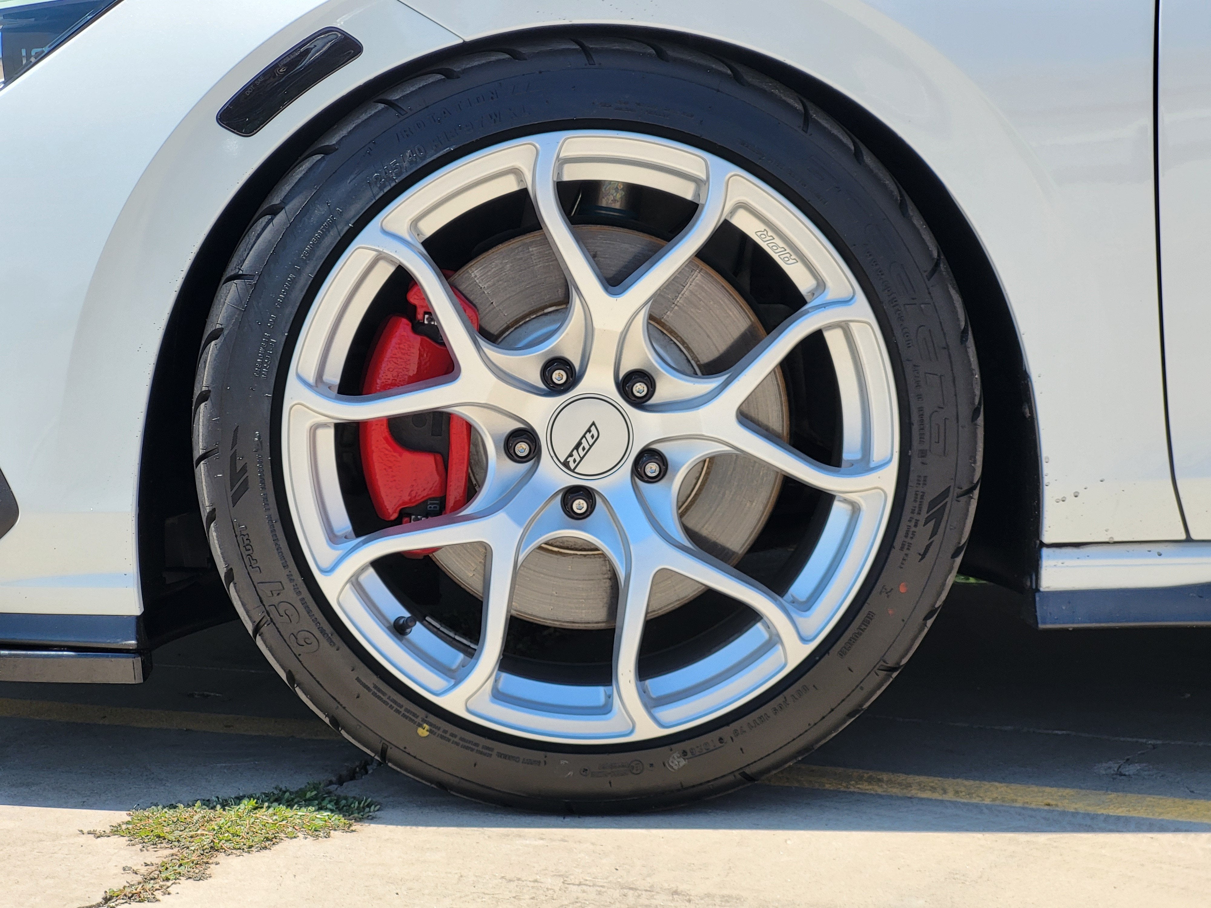 2023 Volkswagen Golf GTI 2.0T SE