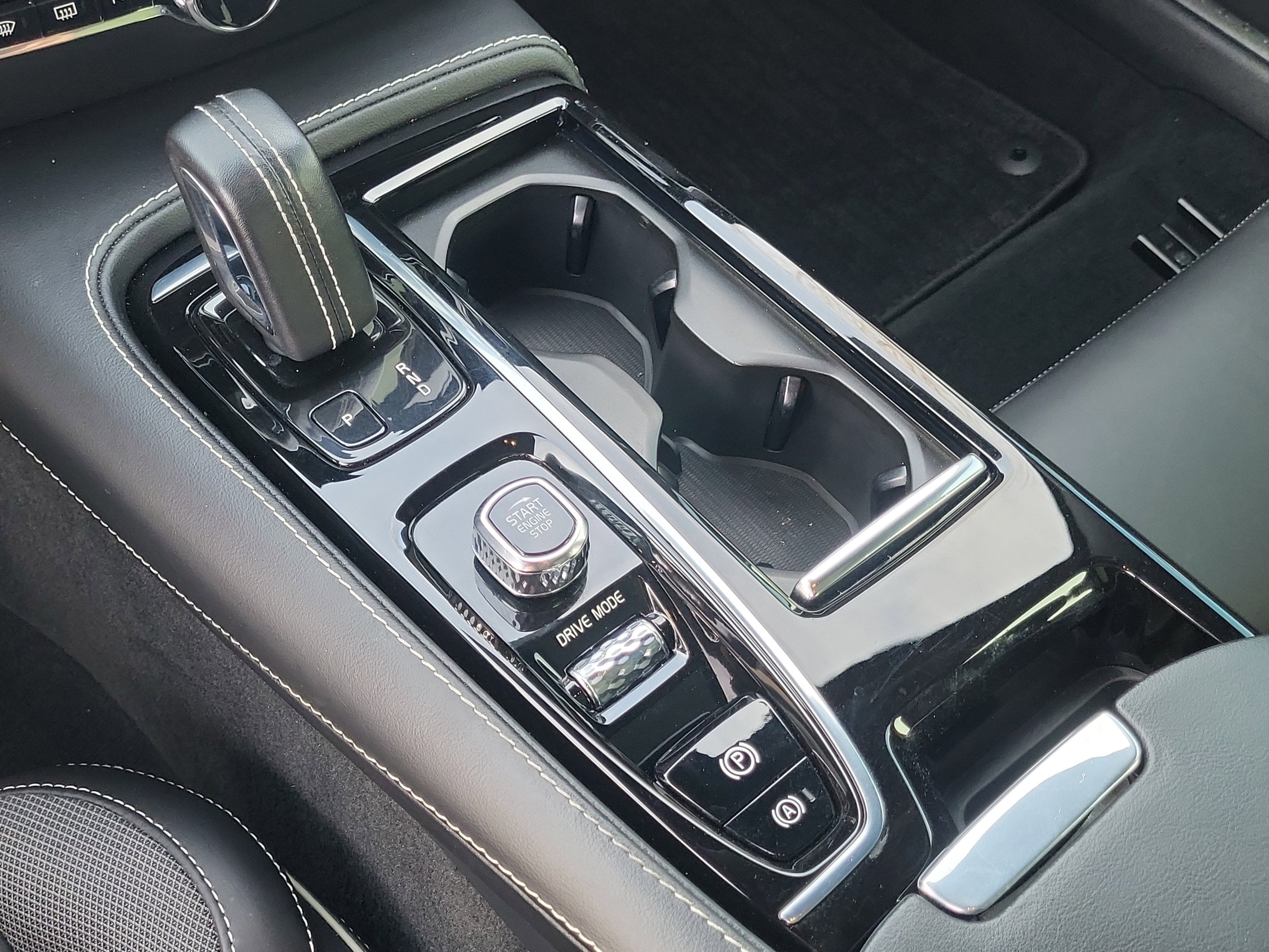 2021 Volvo V60 Recharge Plug-In Hybrid T8 Polestar