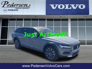 2024 Volvo V90 Cross Country B6