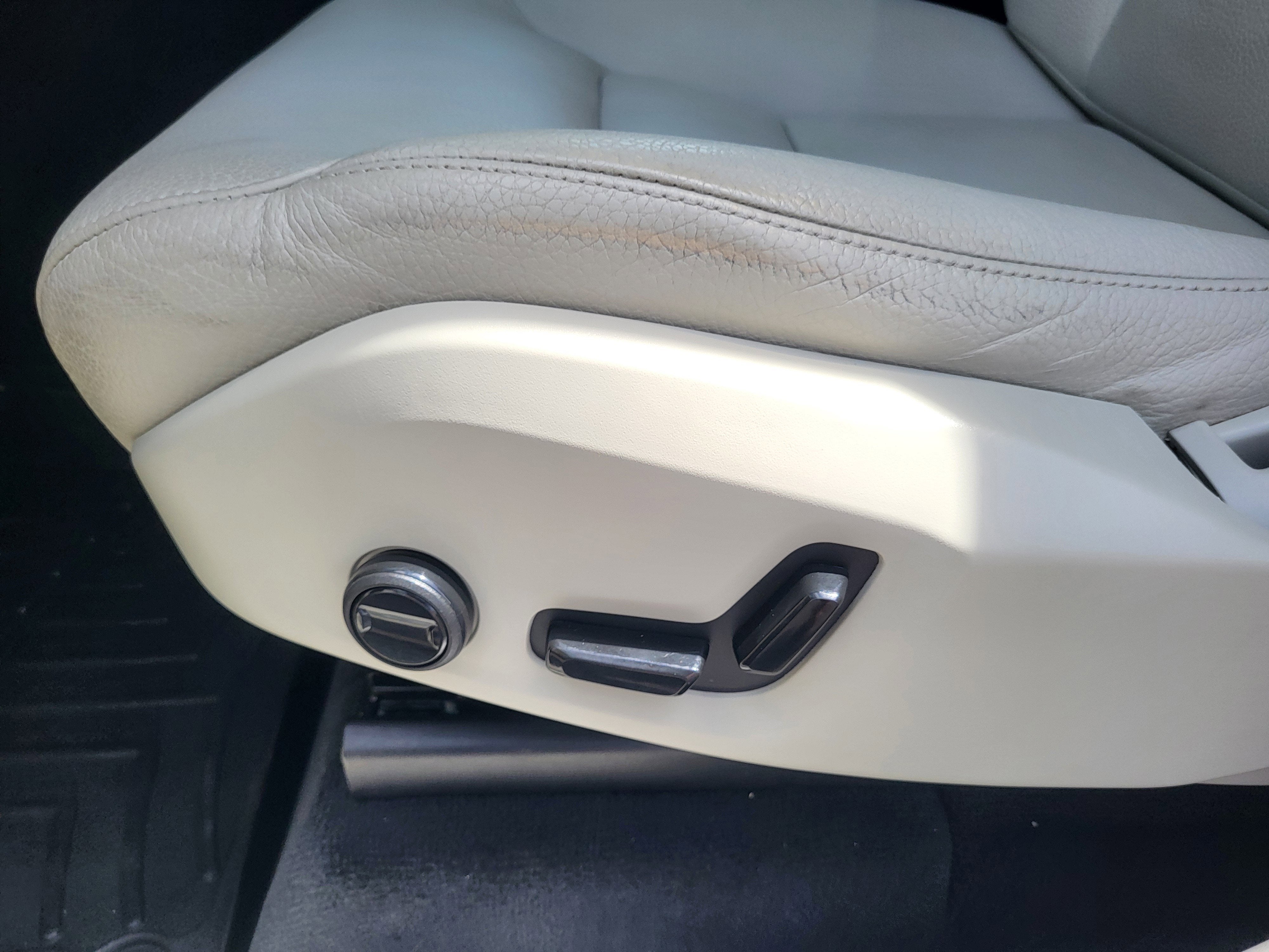 2023 Volvo XC90 B6 Plus 7-Seater