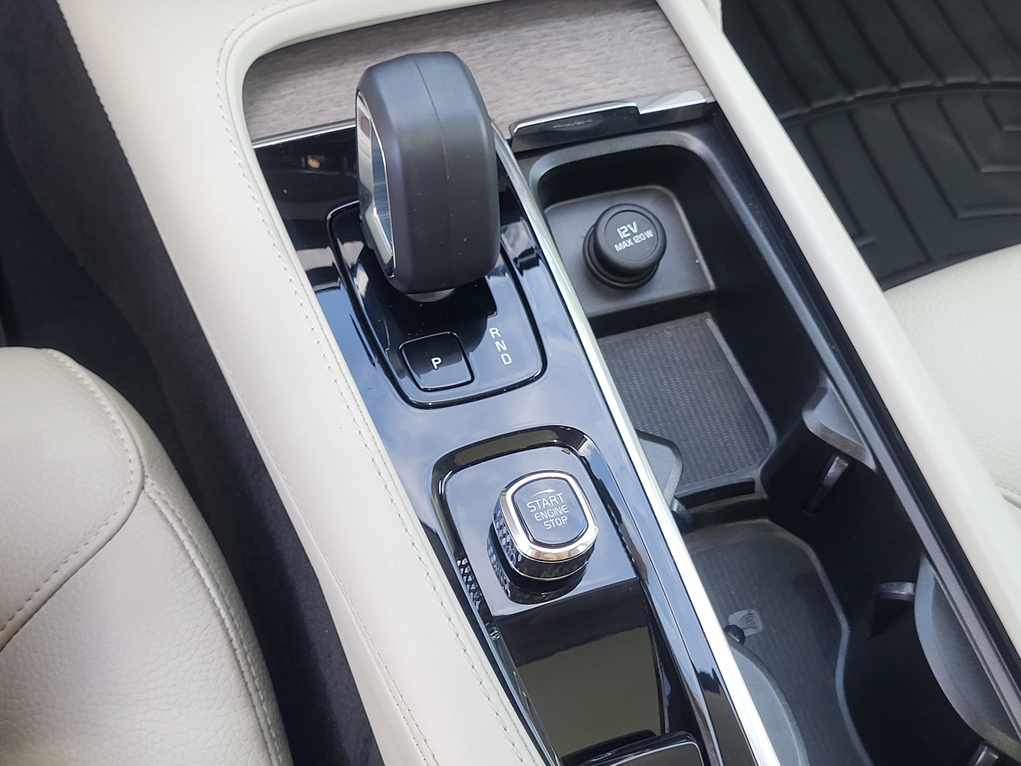 2023 Volvo XC90 B6 Plus 7-Seater