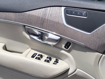 2023 Volvo XC90 B6 Plus 7-Seater